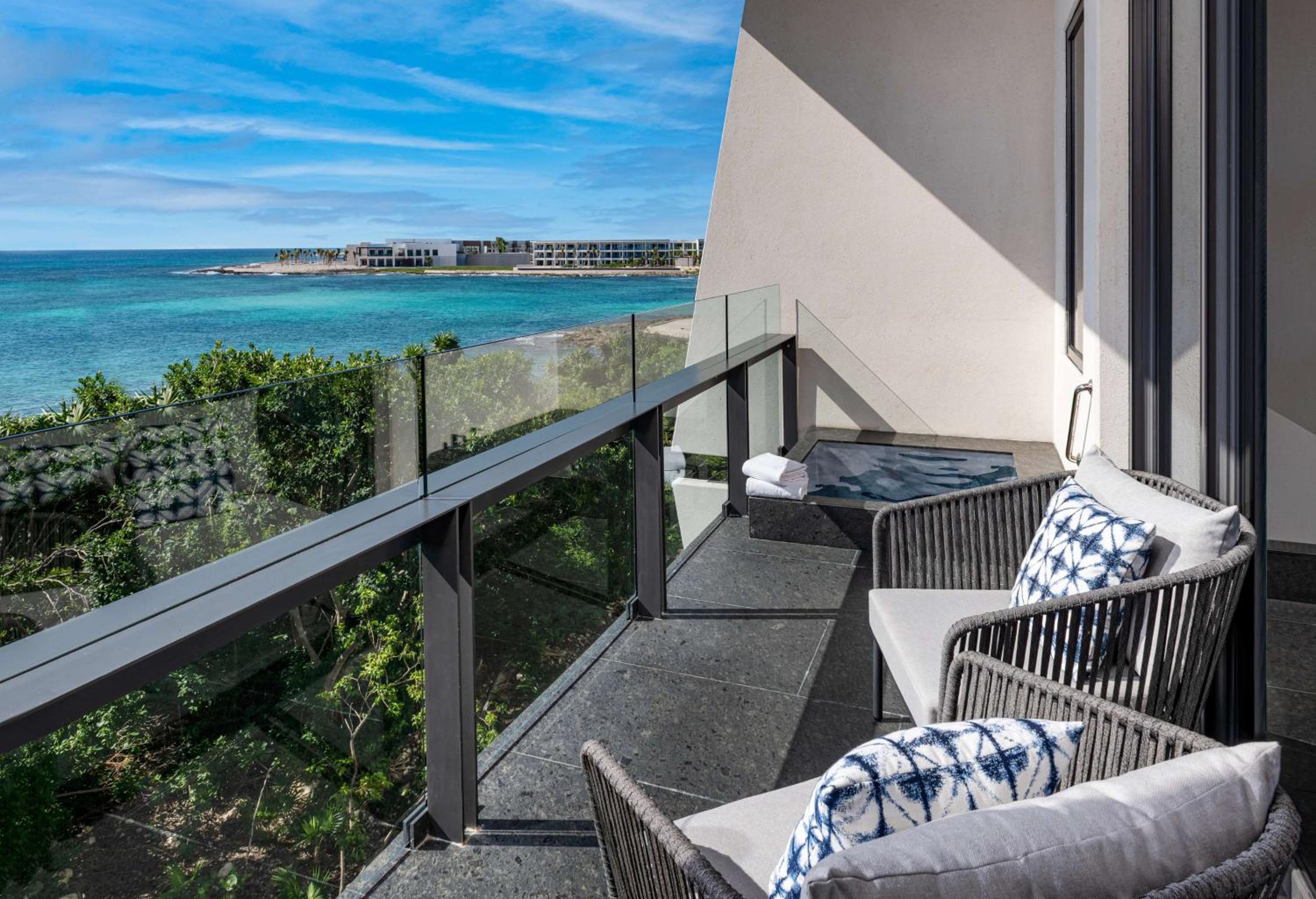 King Room with Ocean View - Photo 5
