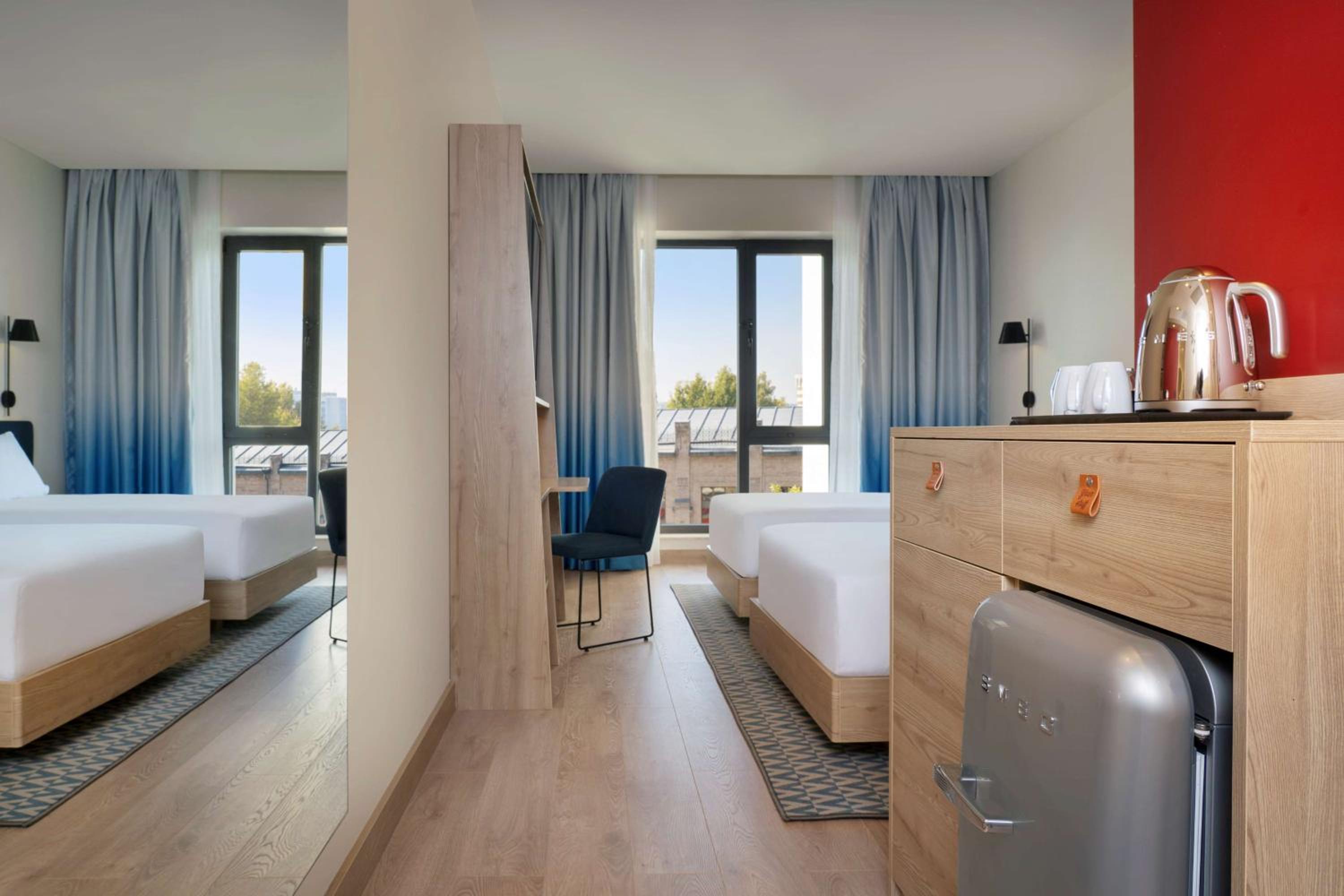 Twin Room - Photo 5
