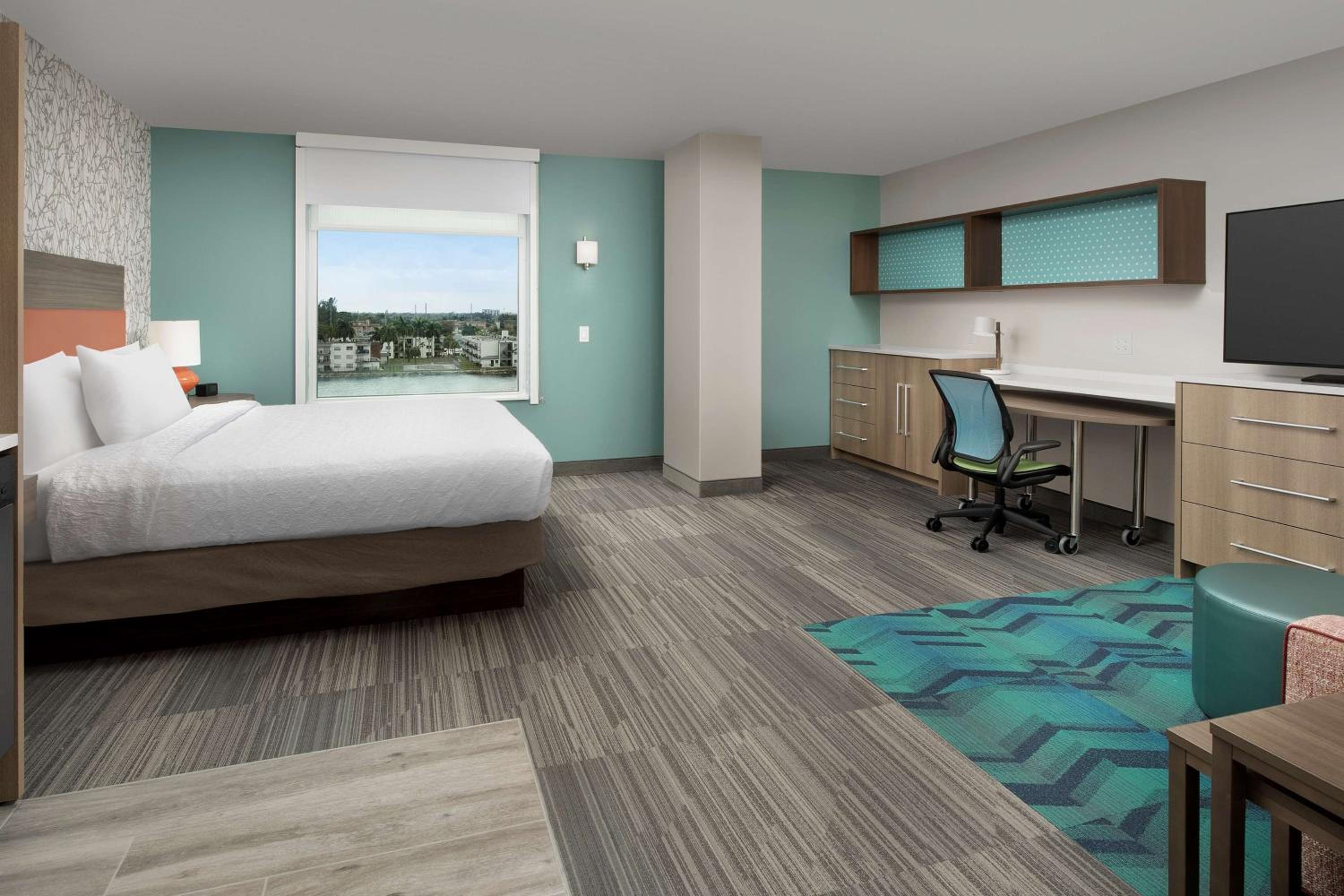 King Studio Suite with View photo 1
