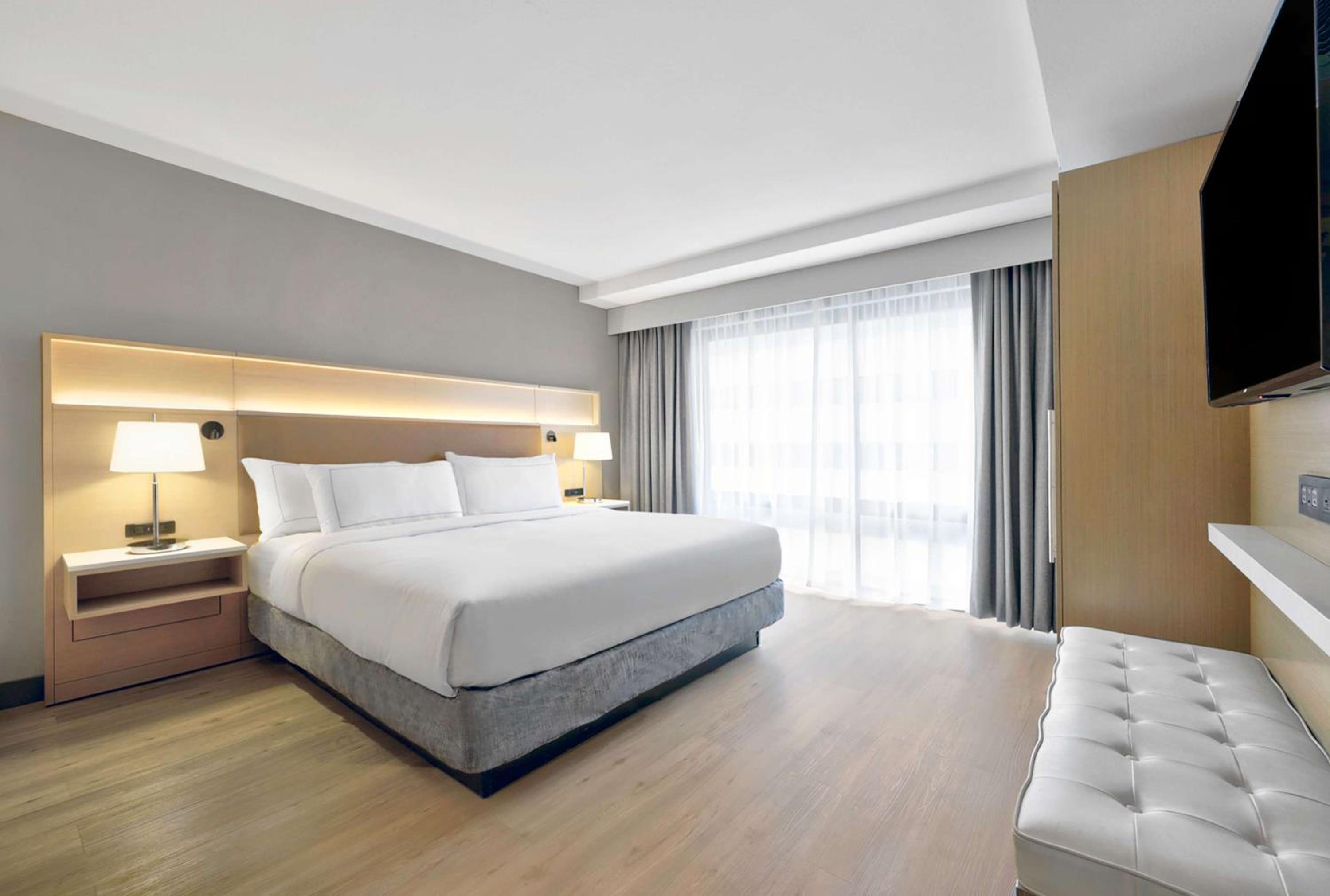 King Suite - Photo 6