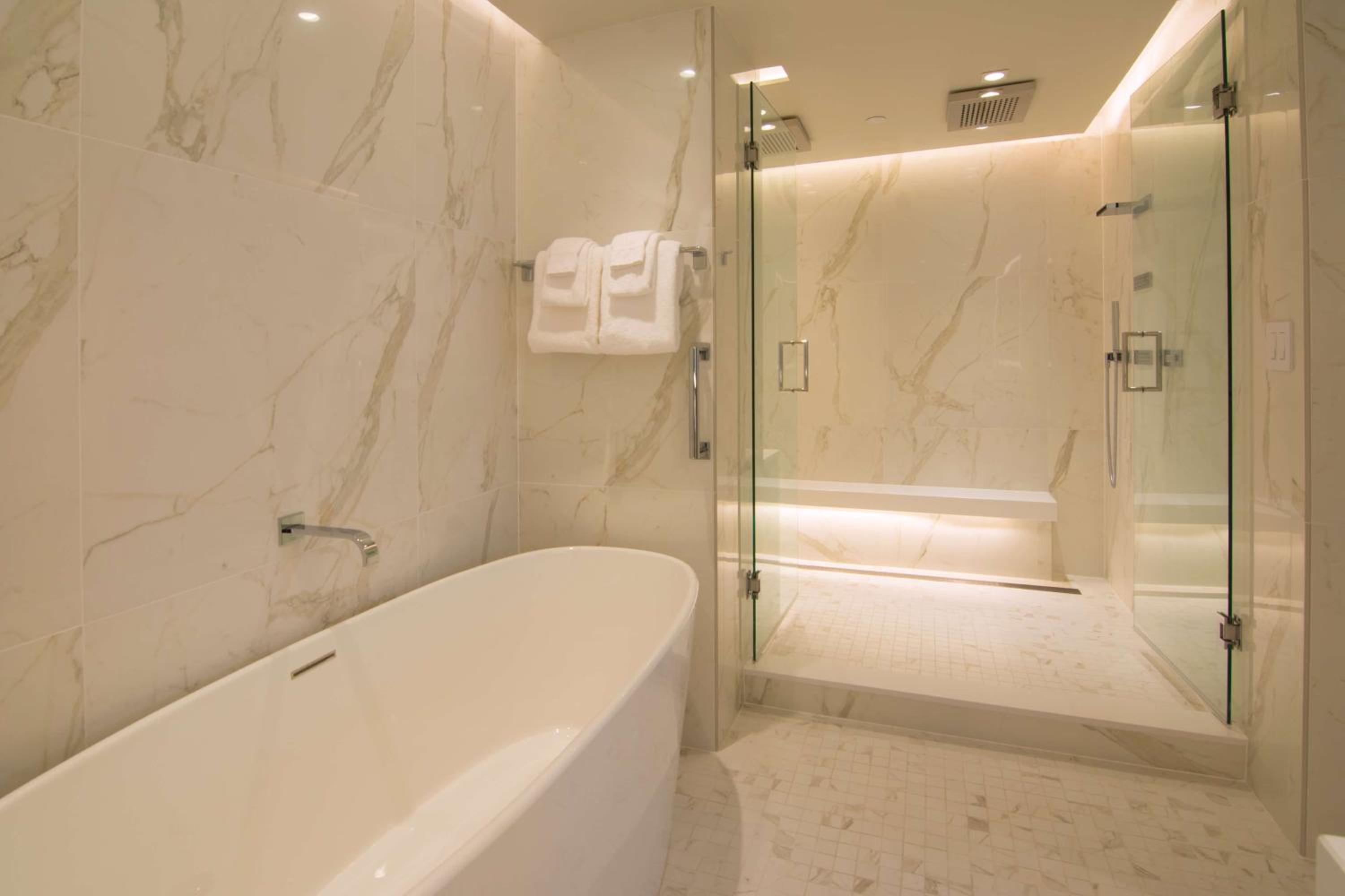 Luxury Presidential King Suite