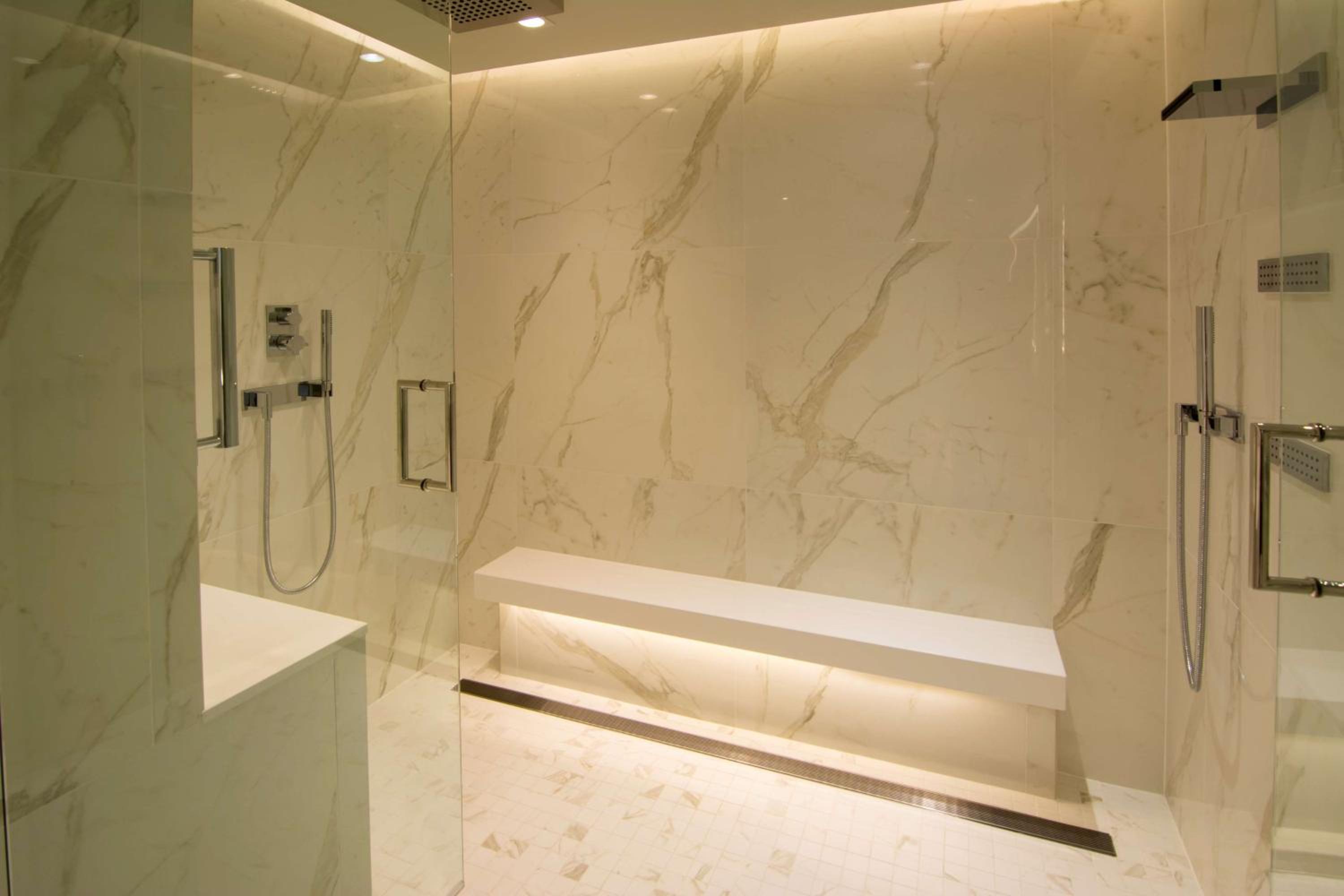 Luxury Presidential King Suite thumbnail 5