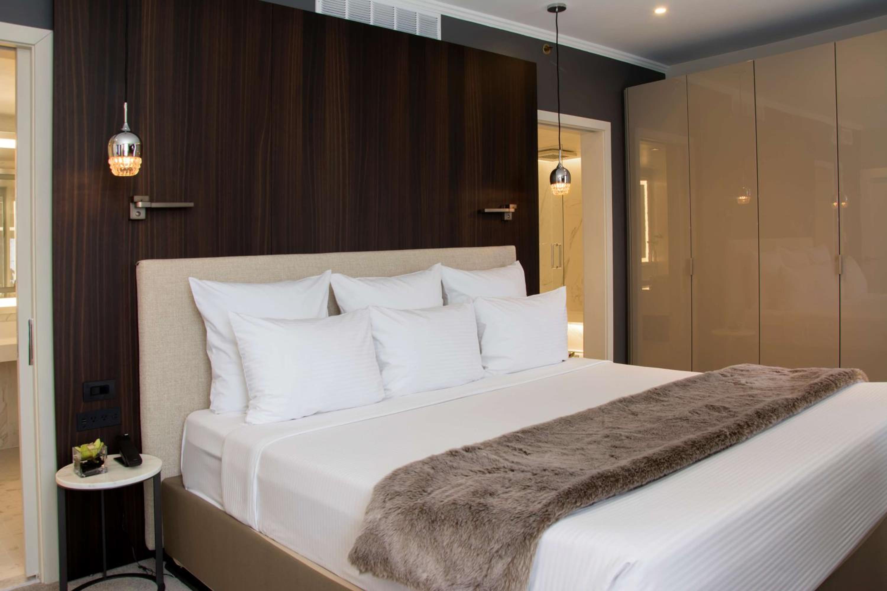 Luxury Presidential King Suite