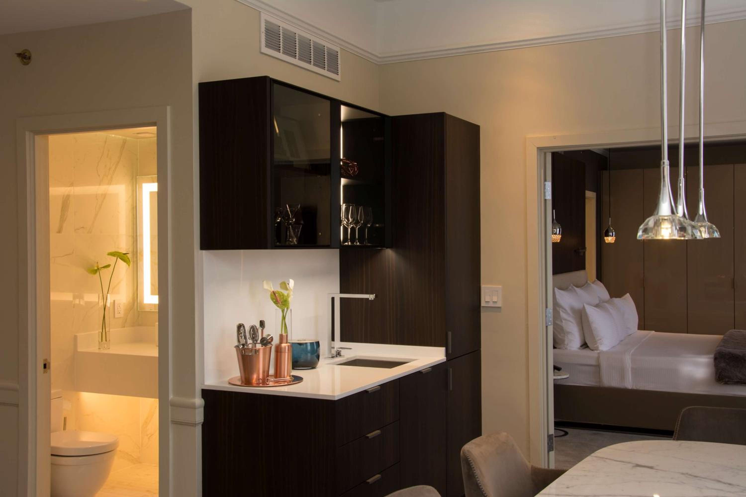 Luxury Presidential King Suite