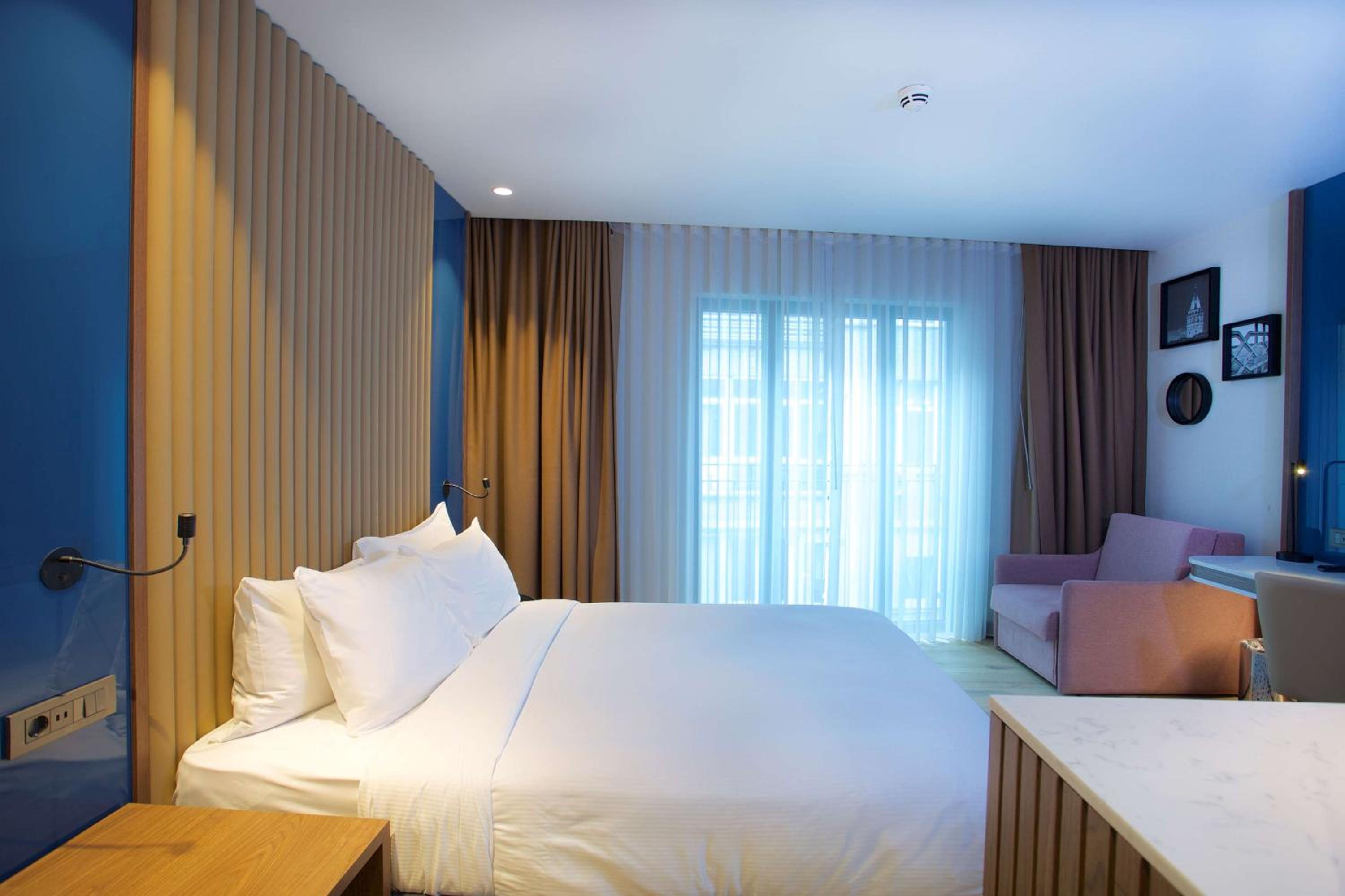 Queen Room