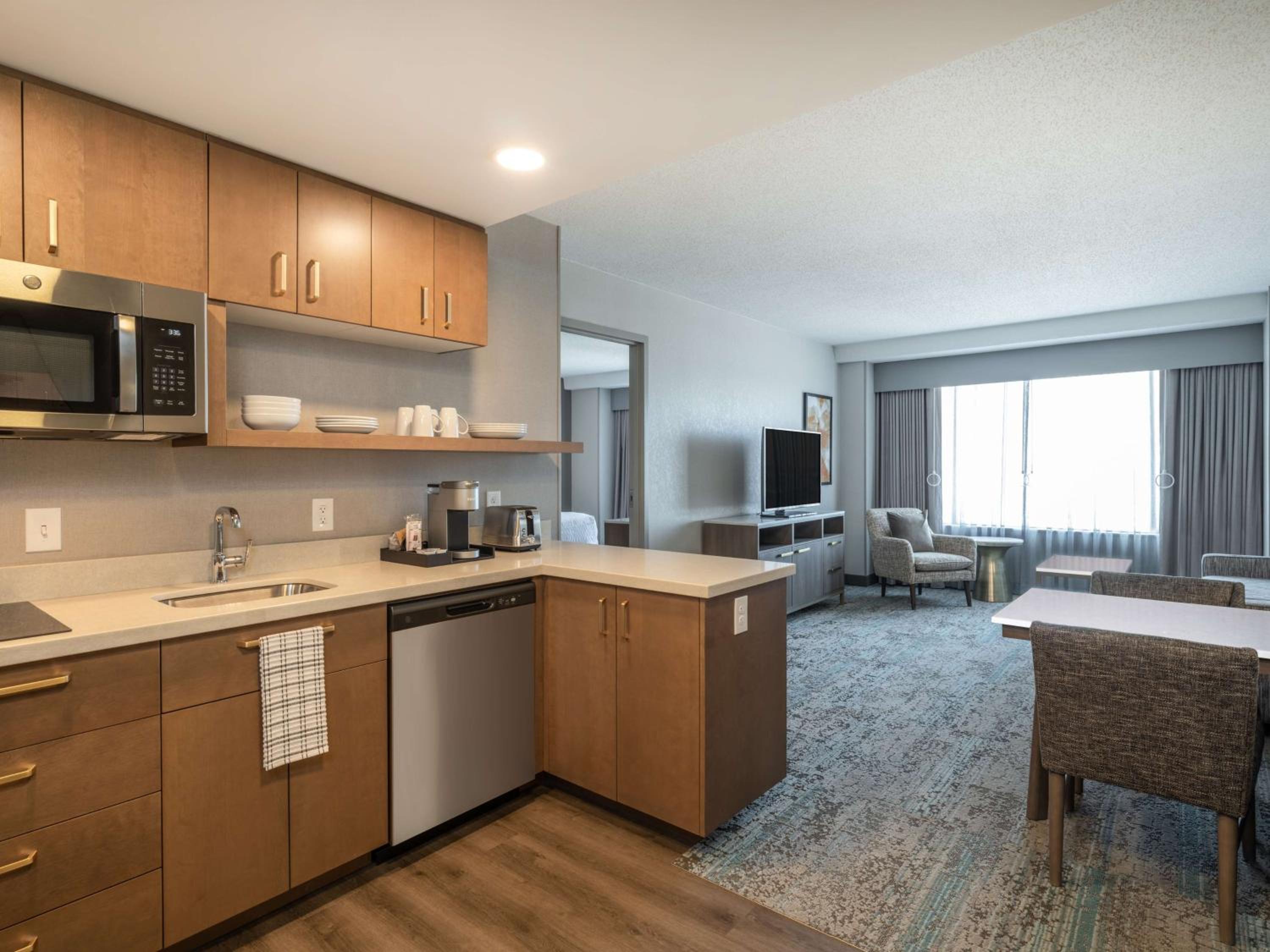 One-Bedroom King Suite - Photo 2