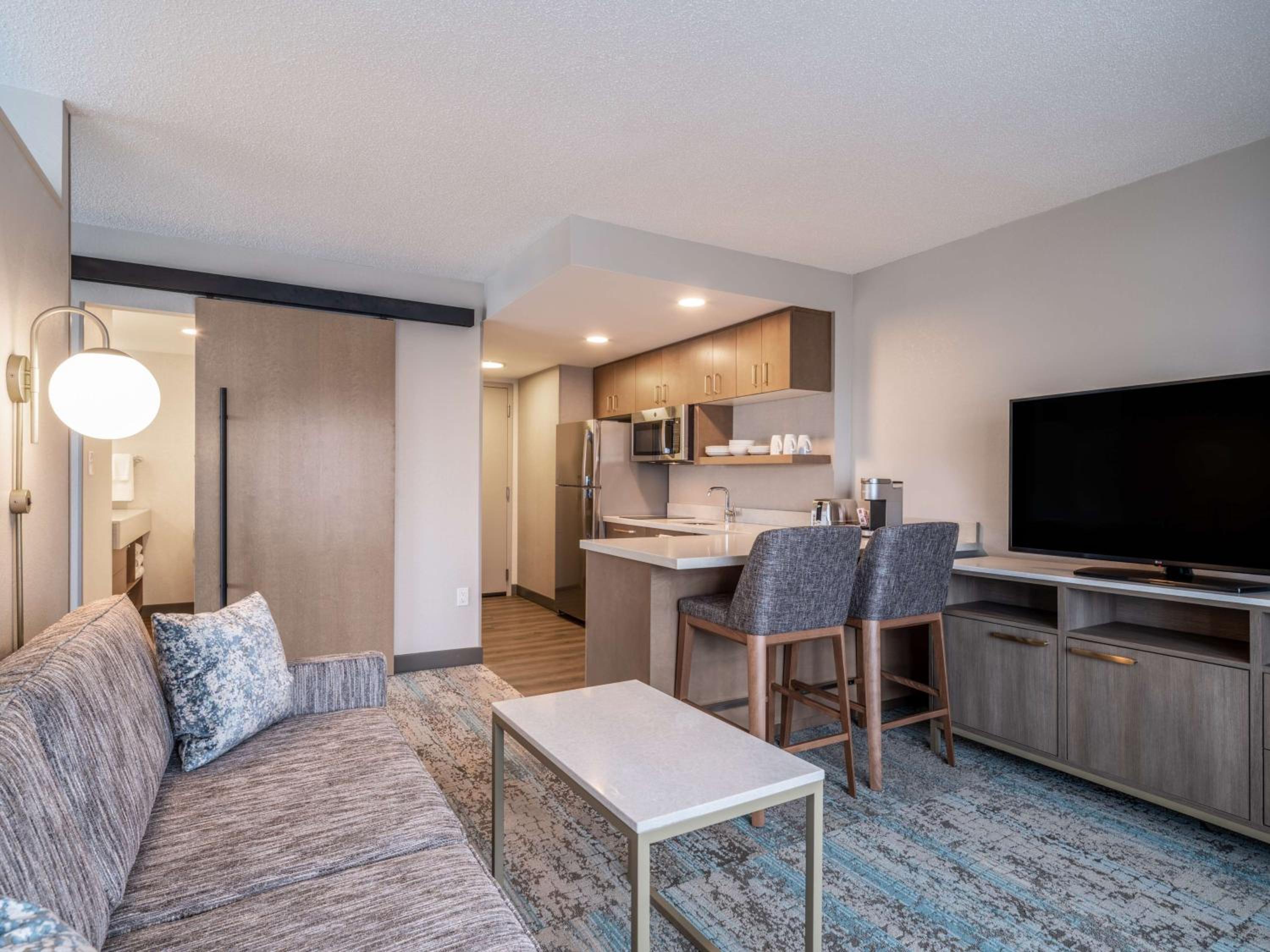 King Studio Suite - Photo 6