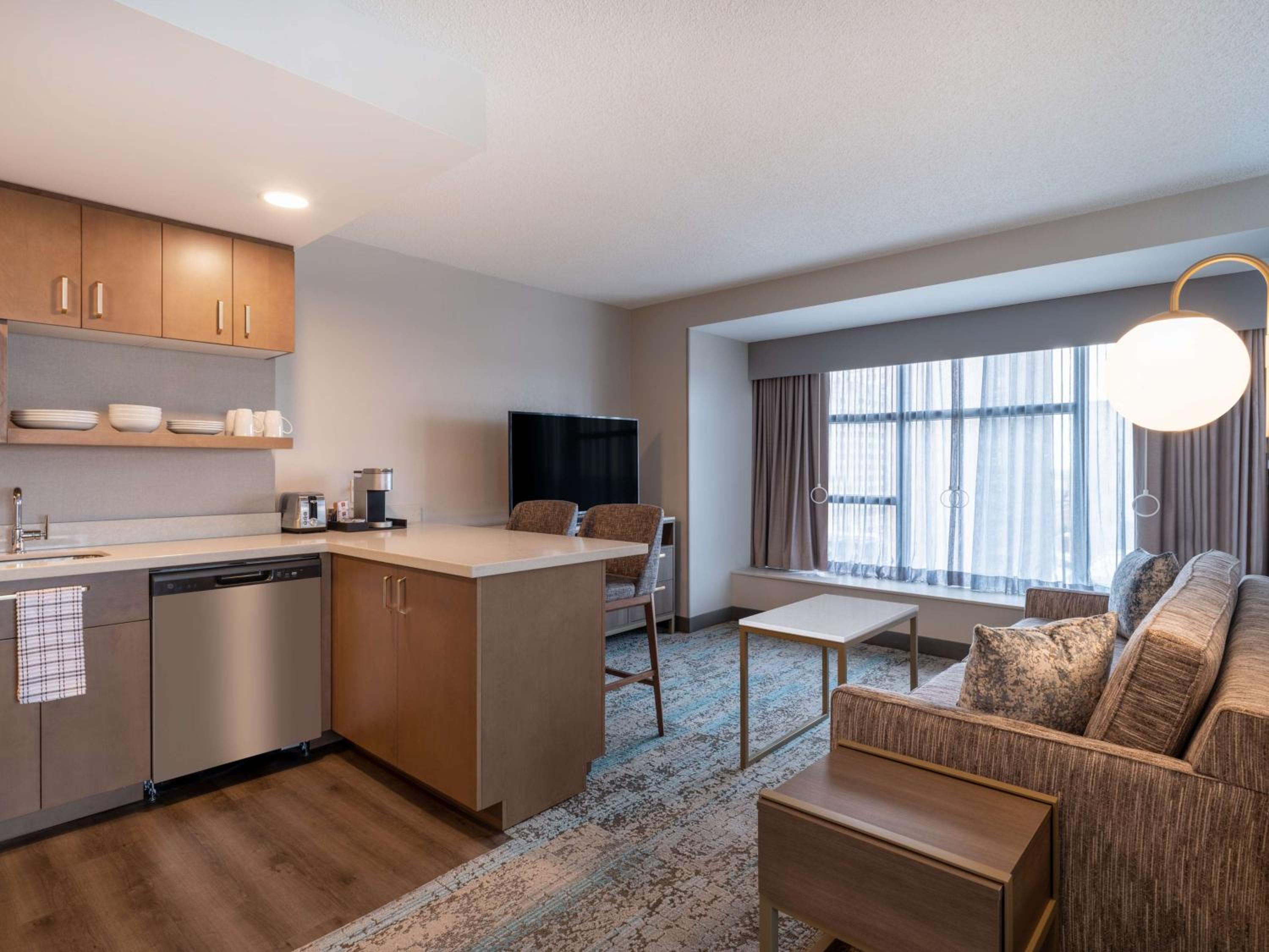 King Studio Suite - Photo 5