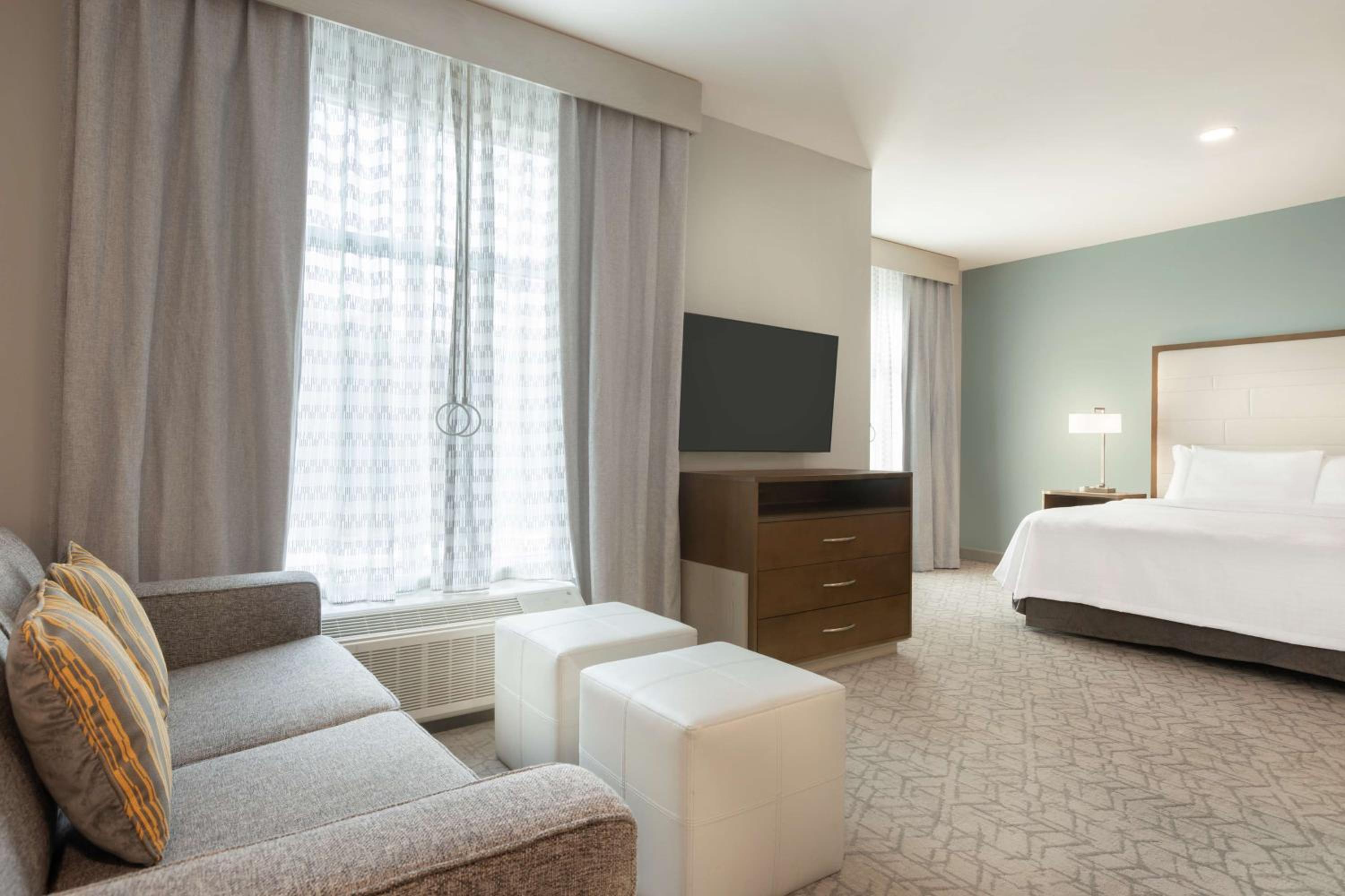 King Studio Suite with Accessible Tub - Mobility Access