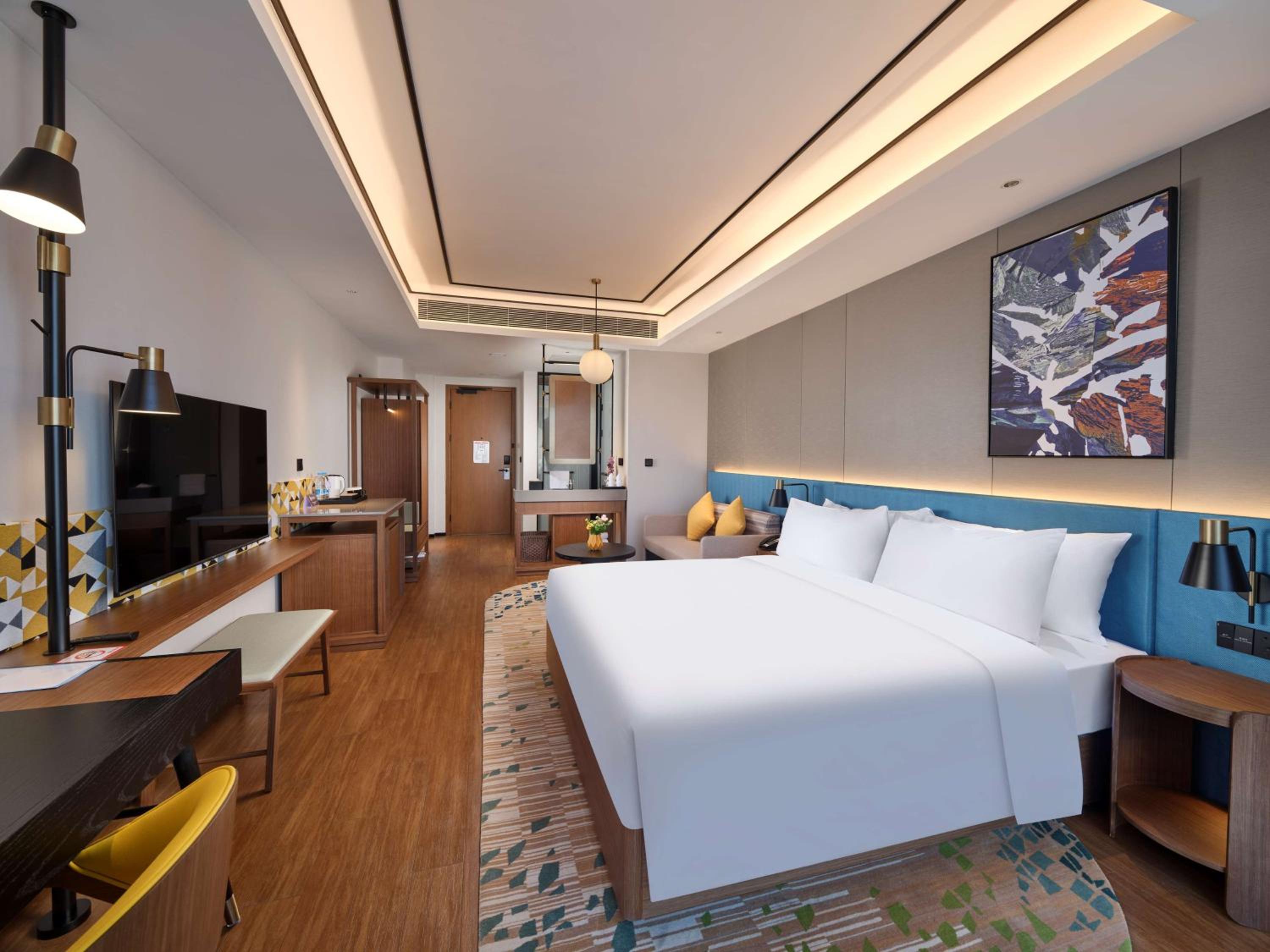 King Guest Room - Photo 1