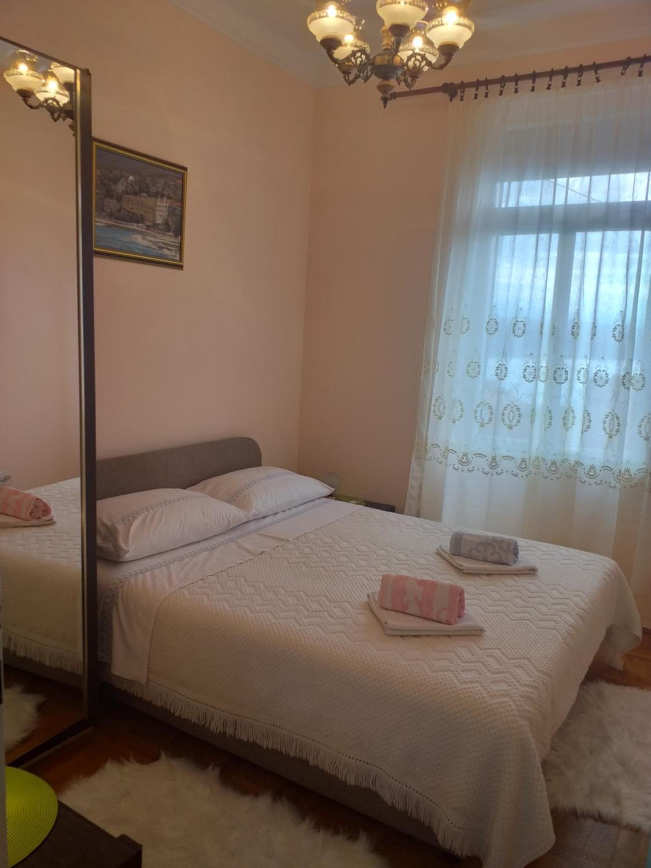 One-Bedroom Apartment - Photo 21