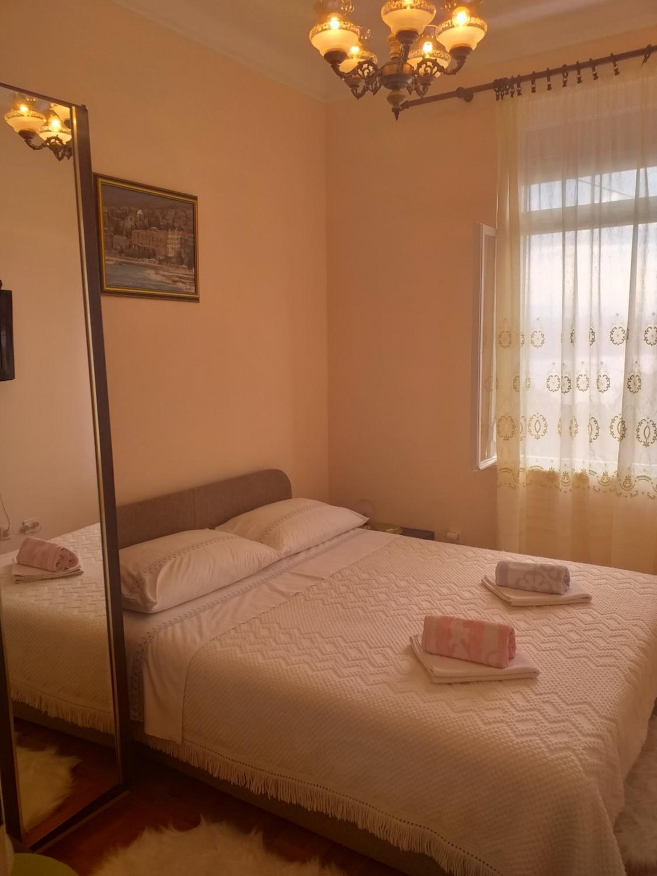 One-Bedroom Apartment - Photo 13