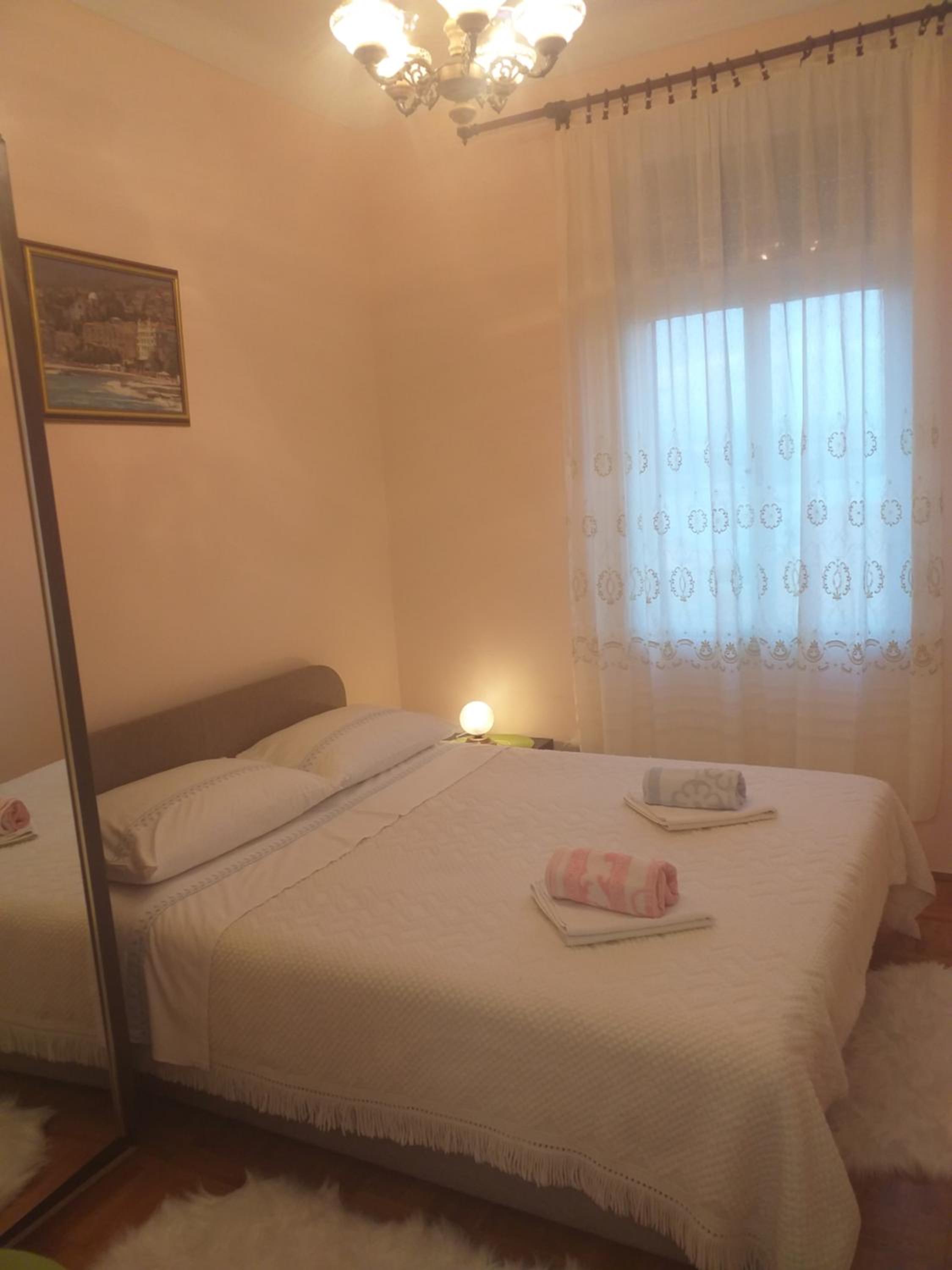 One-Bedroom Apartment - Photo 15