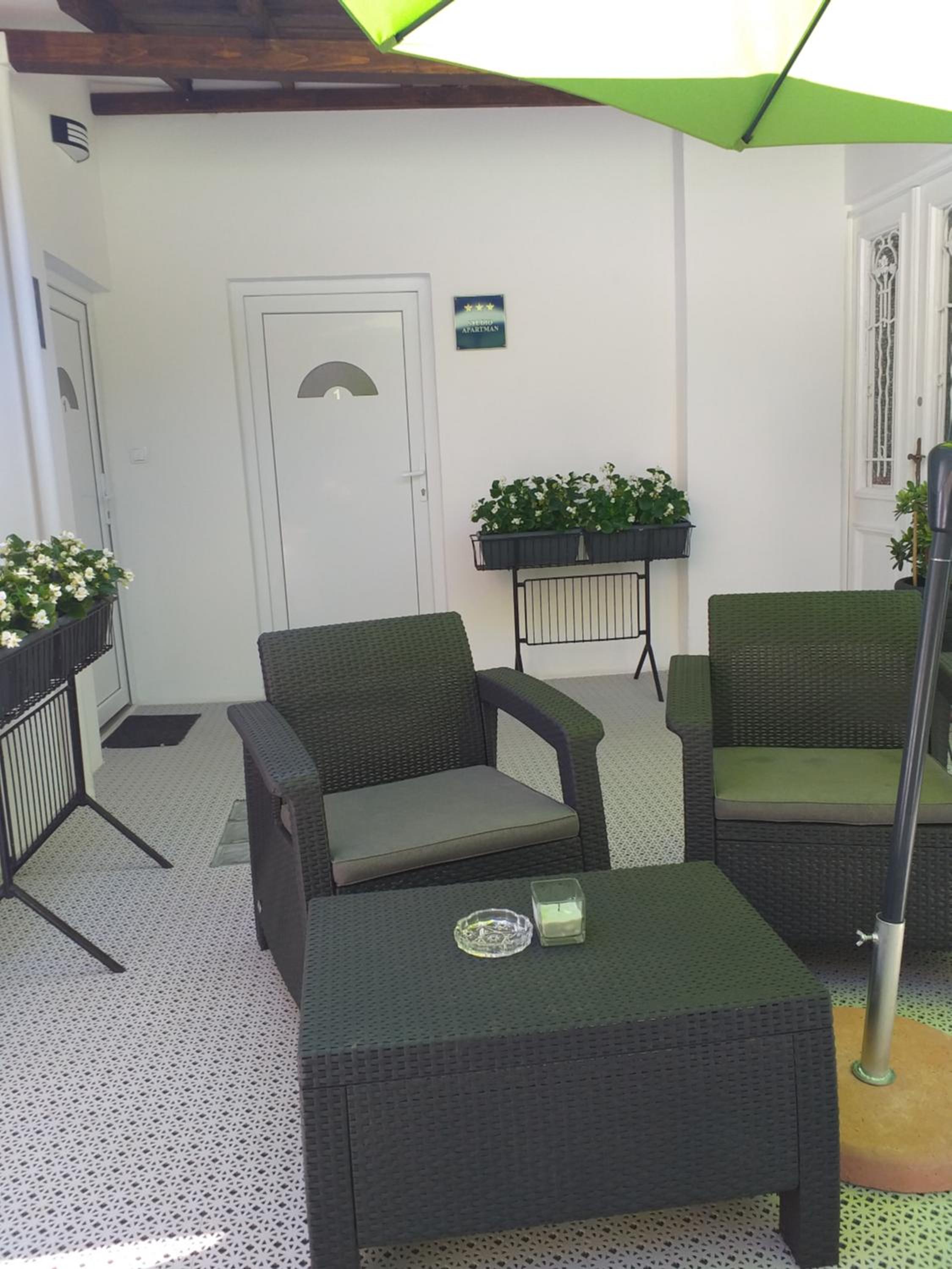 One-Bedroom Apartment - Photo 18