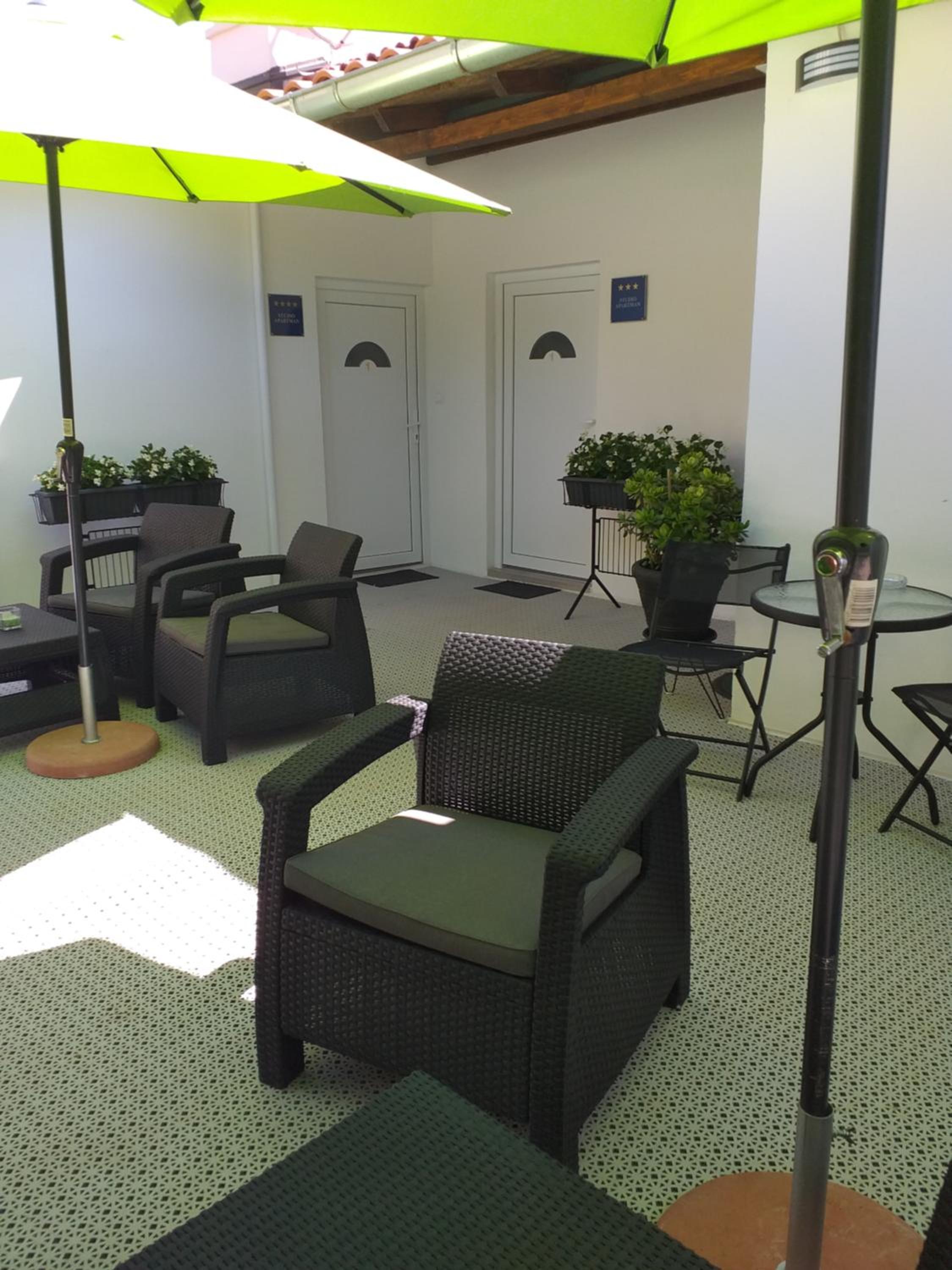 One-Bedroom Apartment - Photo 19