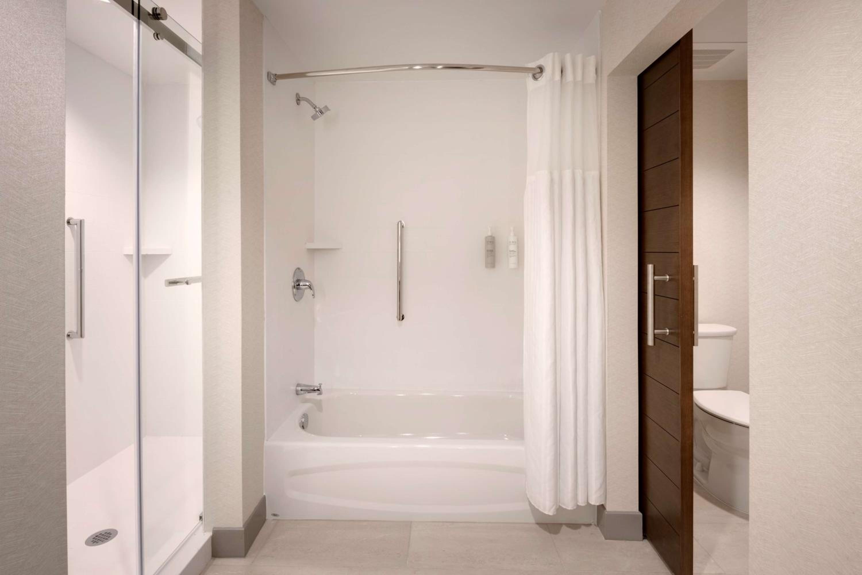 King Studio Suite - Photo 6