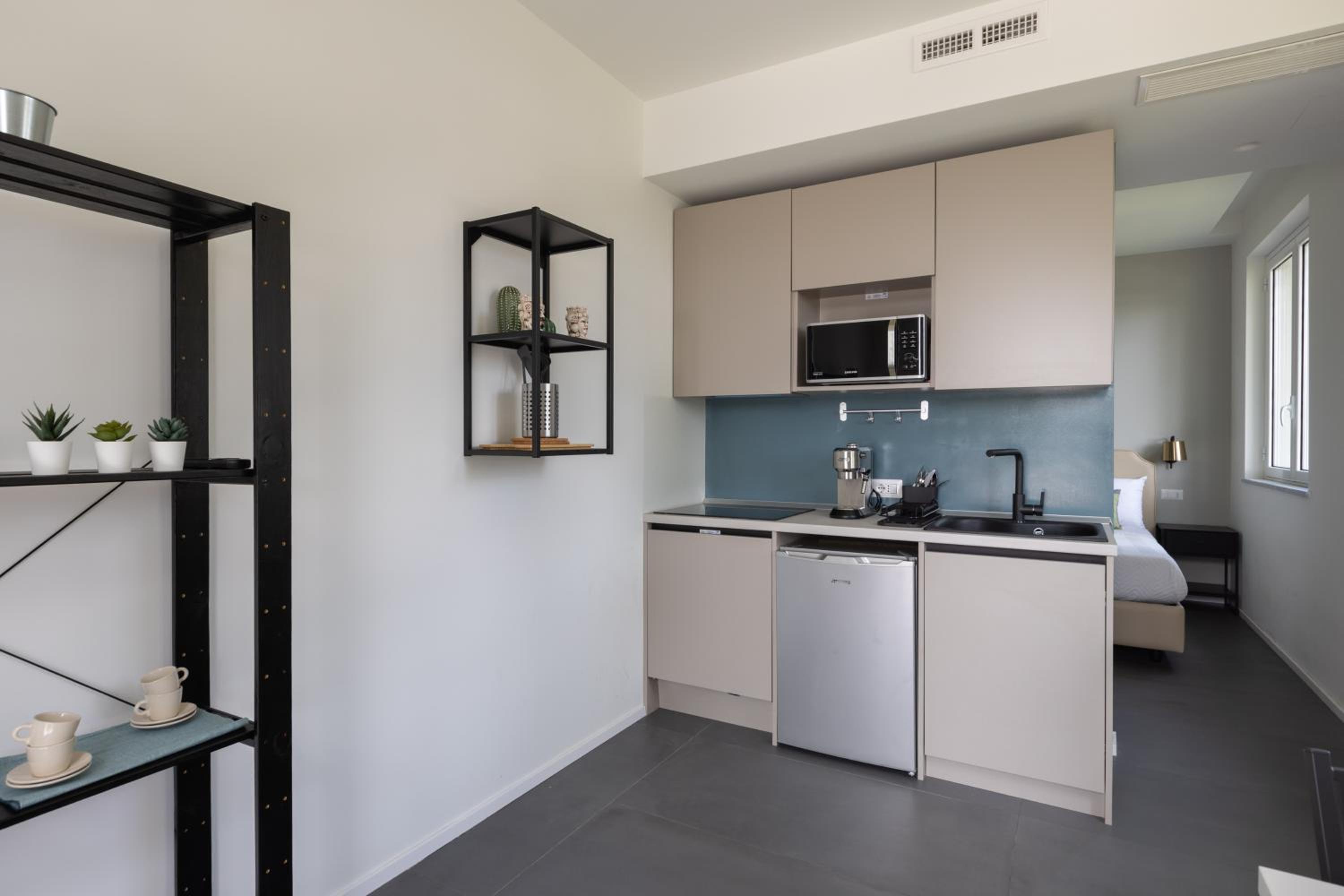 One-Bedroom Apartment photo 2