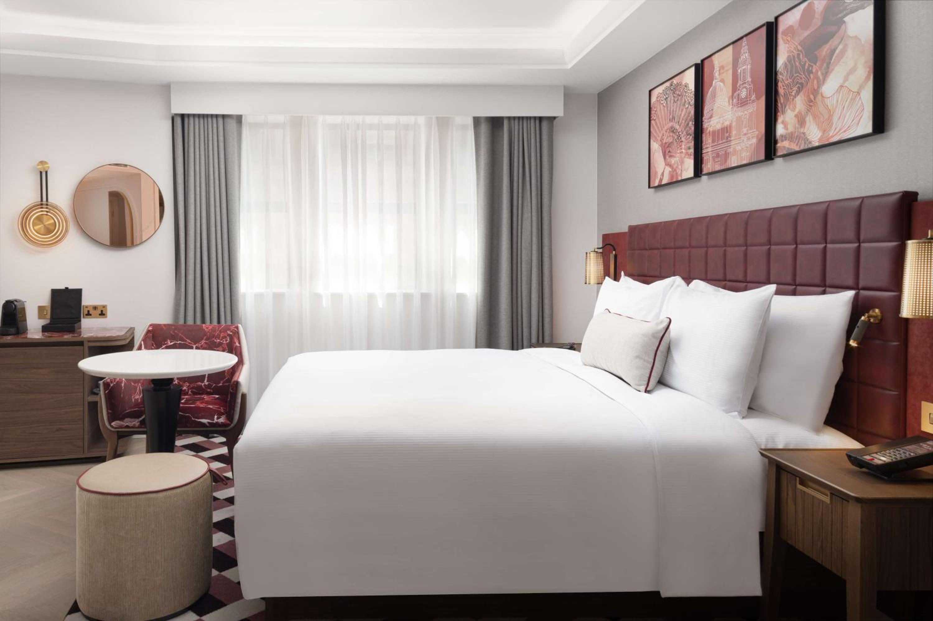 Queen Room - Accessible