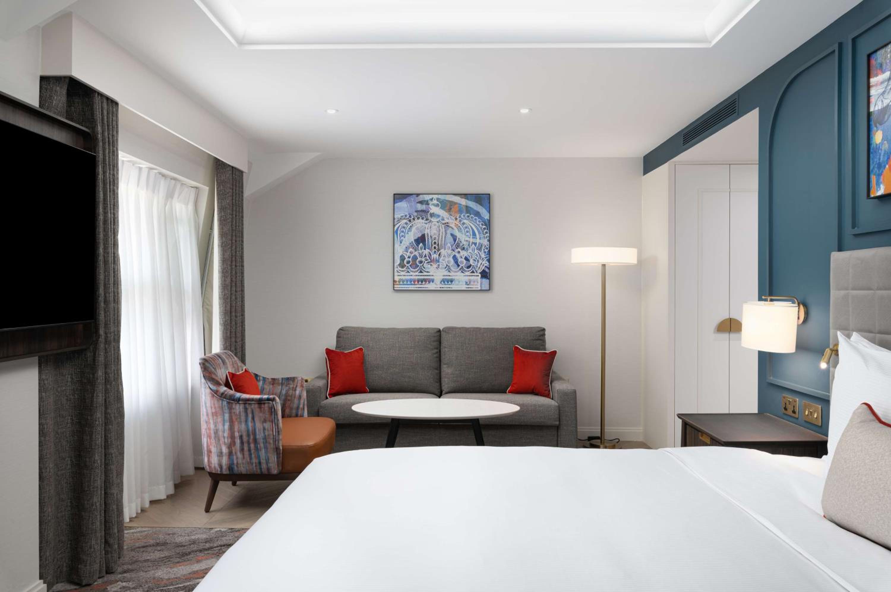 Junior King Suite with View