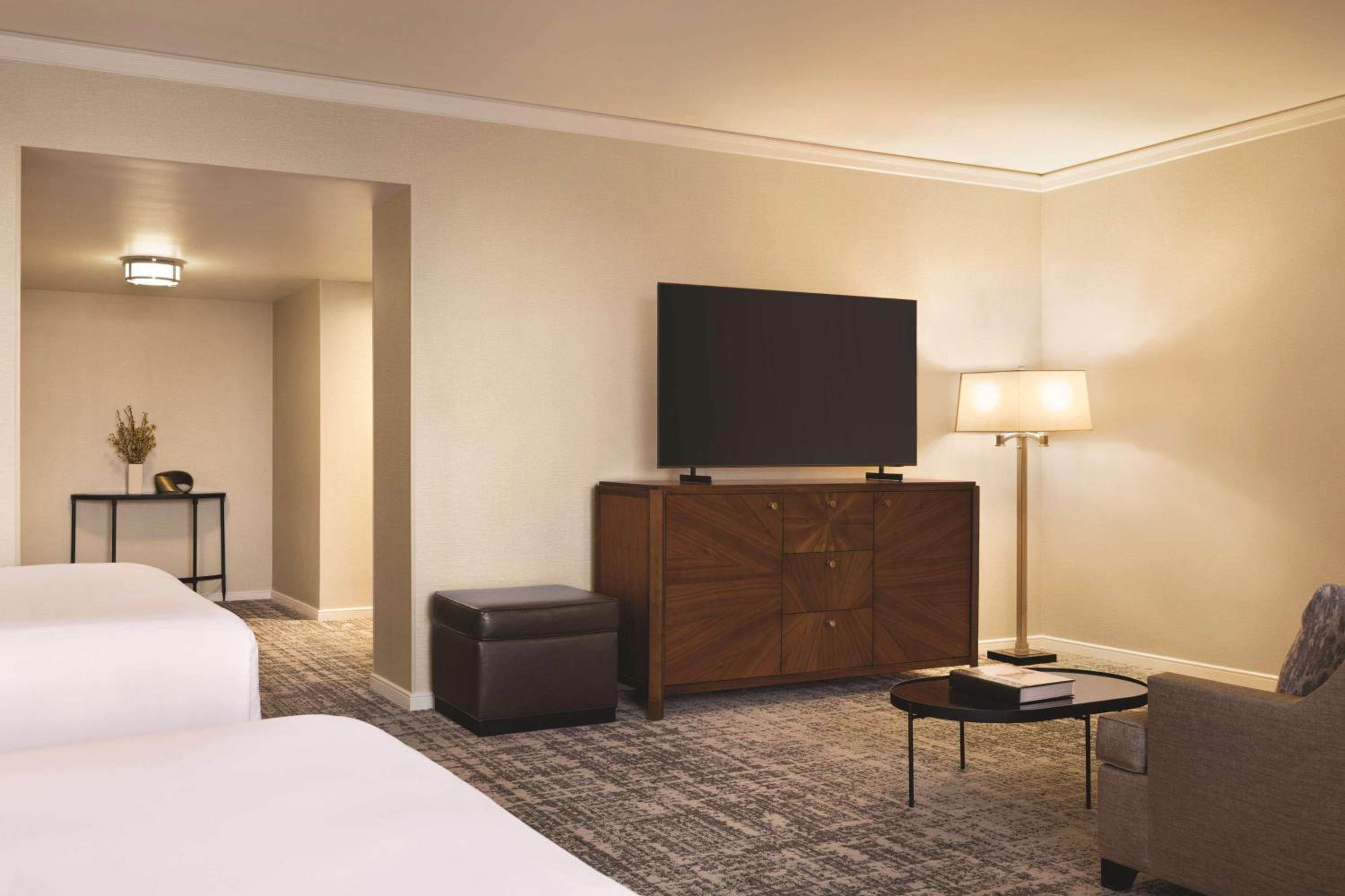 Junior Suite with Two Queen Beds