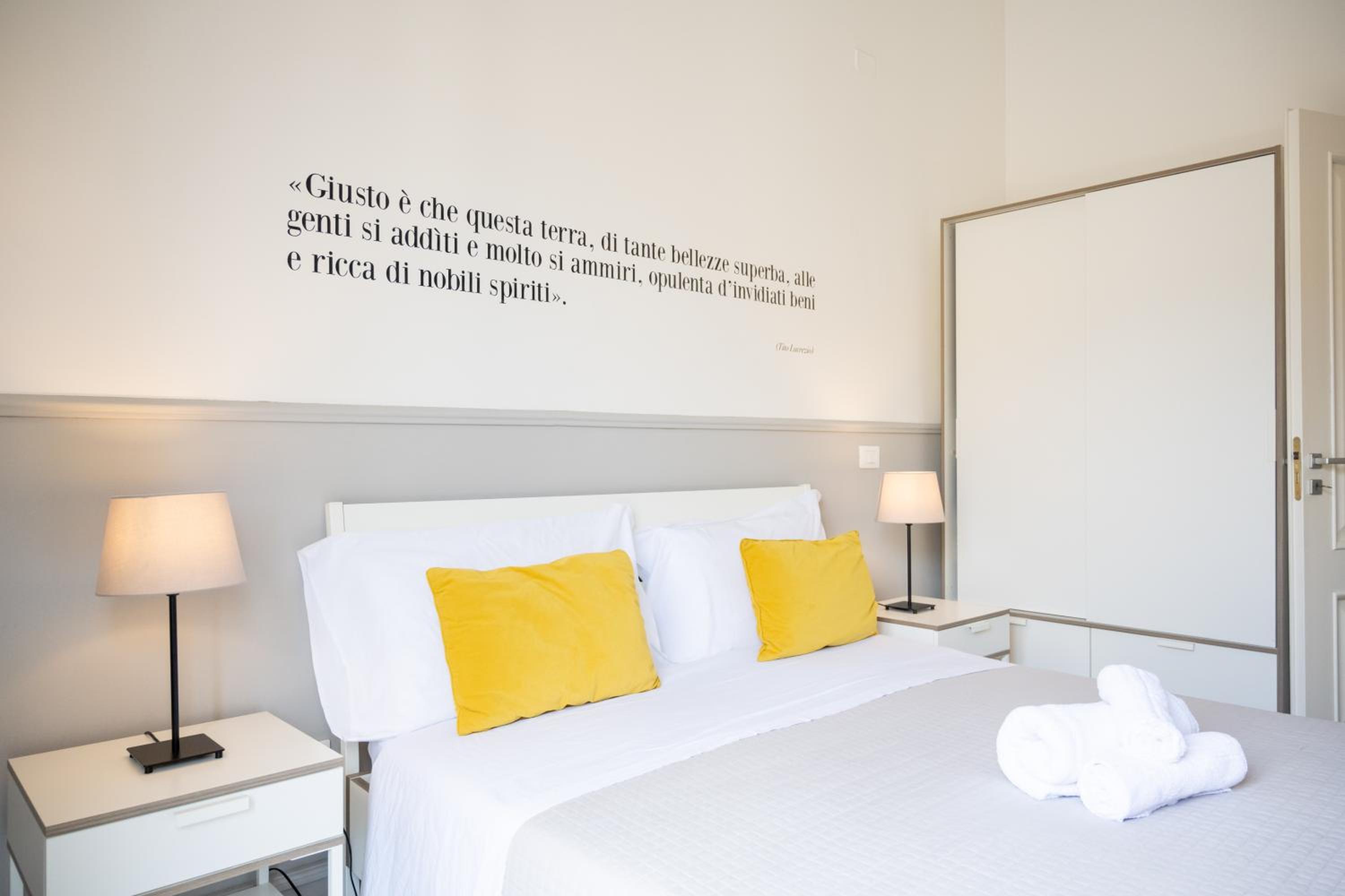 Deluxe Double Room with Balcony - Photo 2