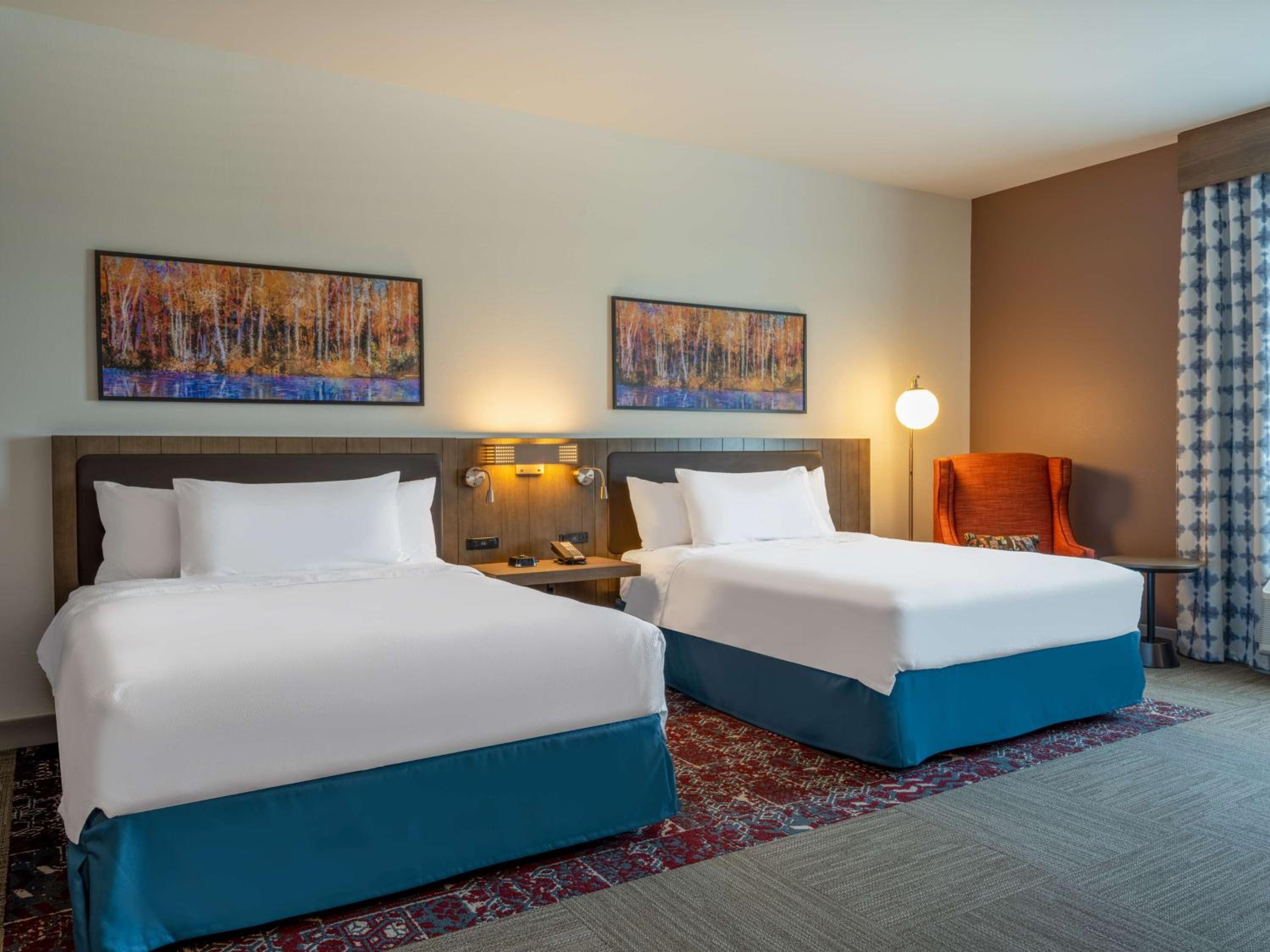 Queen Room with Two Queen Beds - Mobility Access - Photo 2