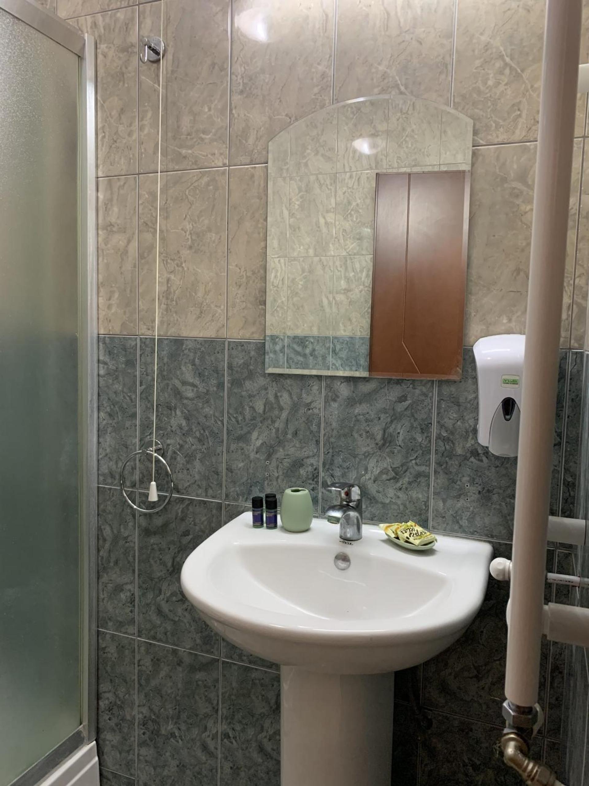 Deluxe Junior Suite - Photo 3