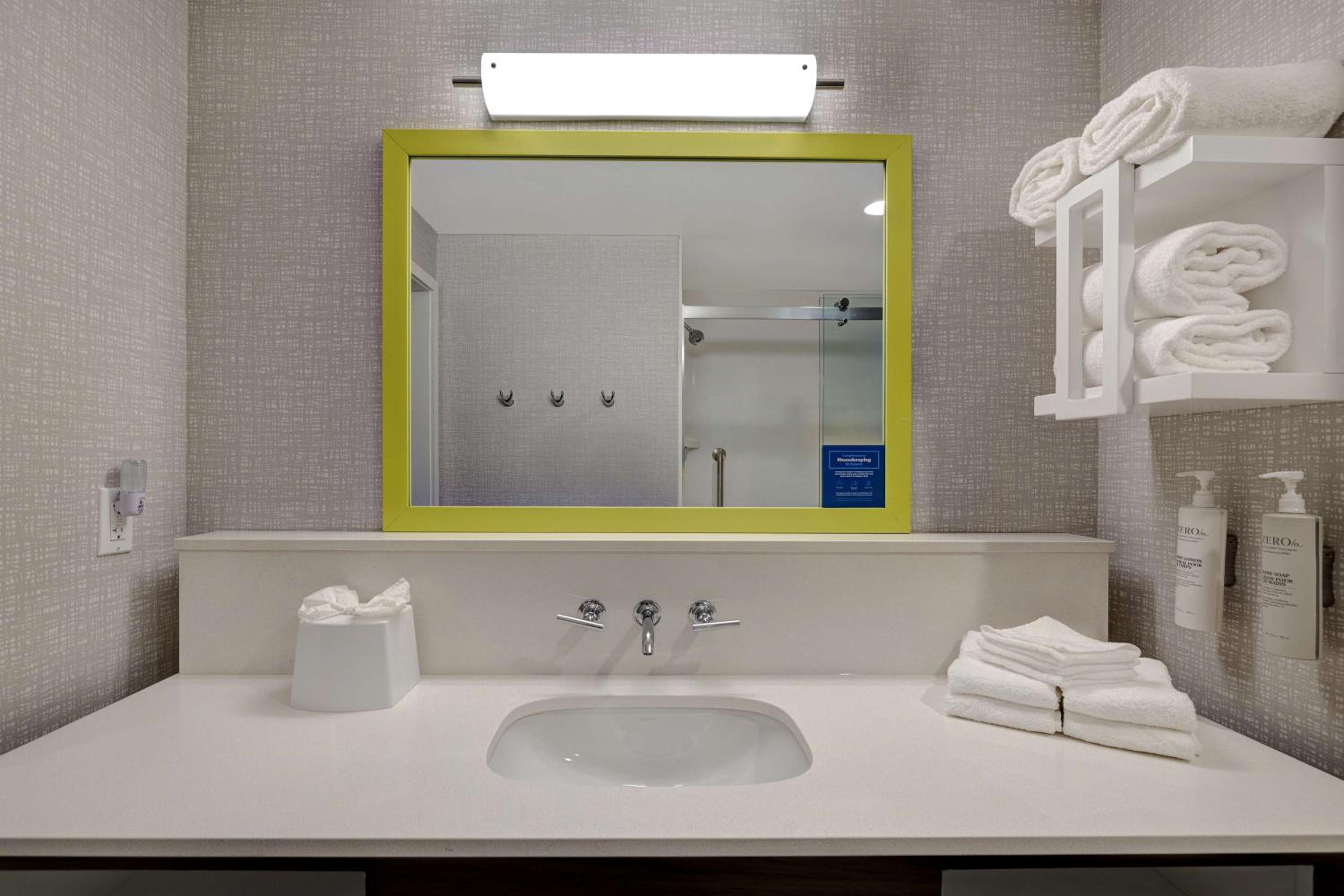 King Studio Suite - Photo 2