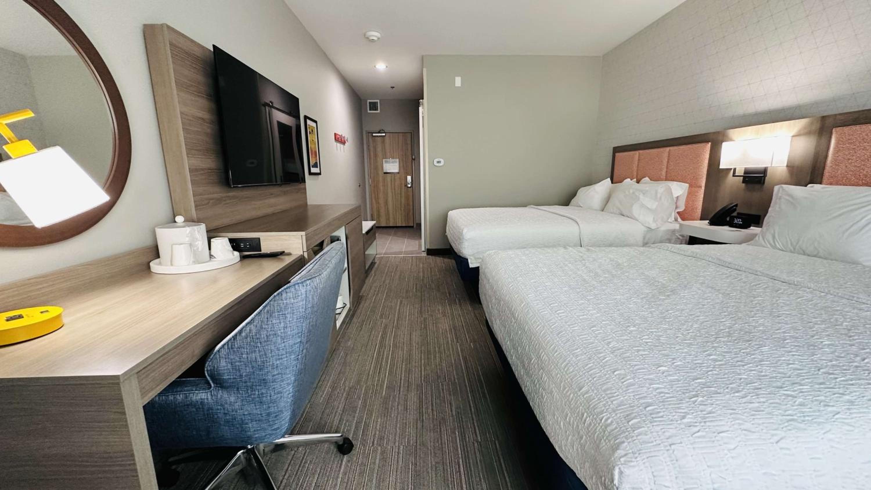 Queen Room with Two Queen Beds - Photo 1