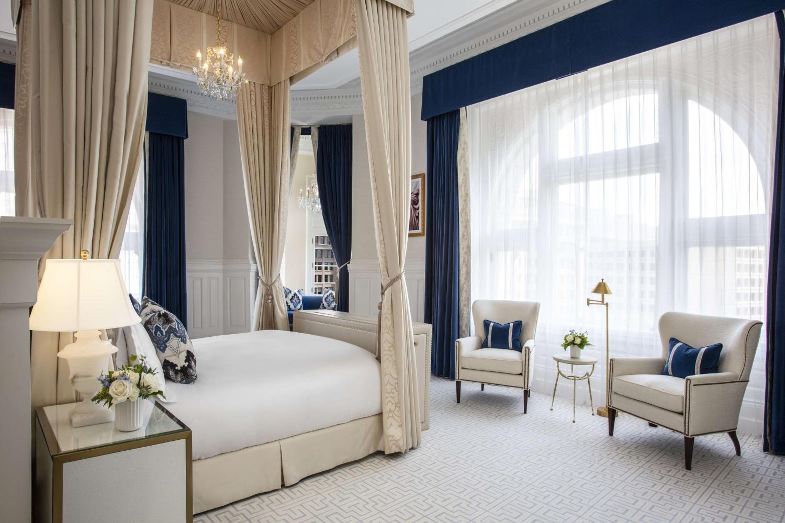 One-Bedroom Suite thumbnail 5