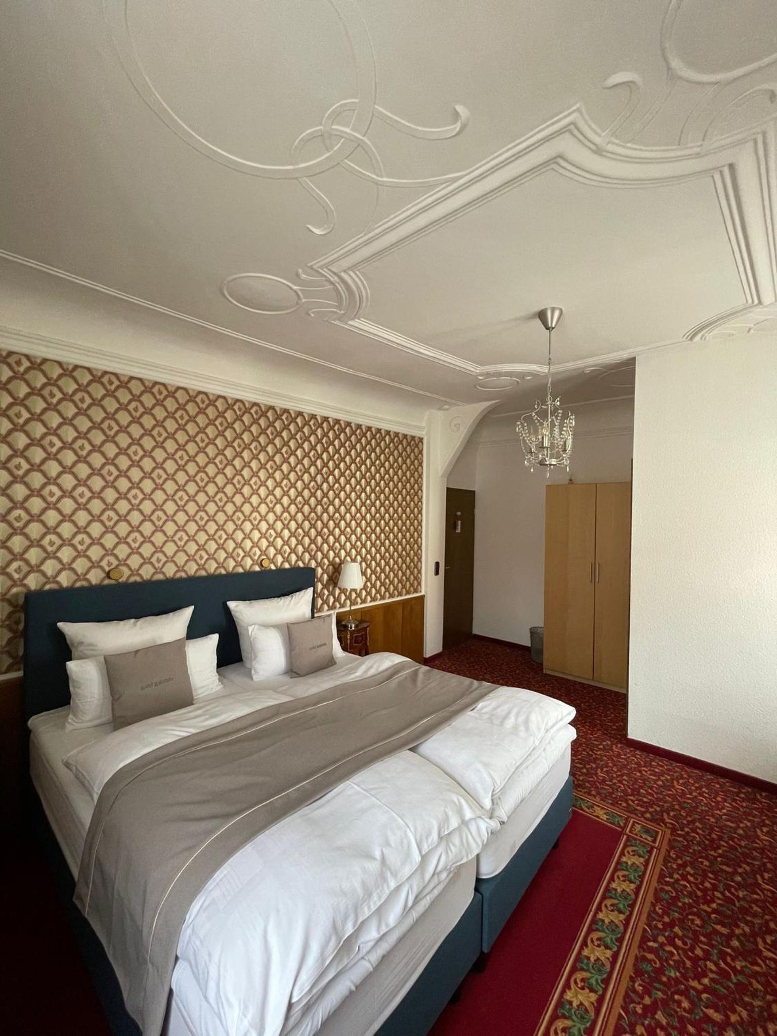Double Room with Private Bathroom photo 2