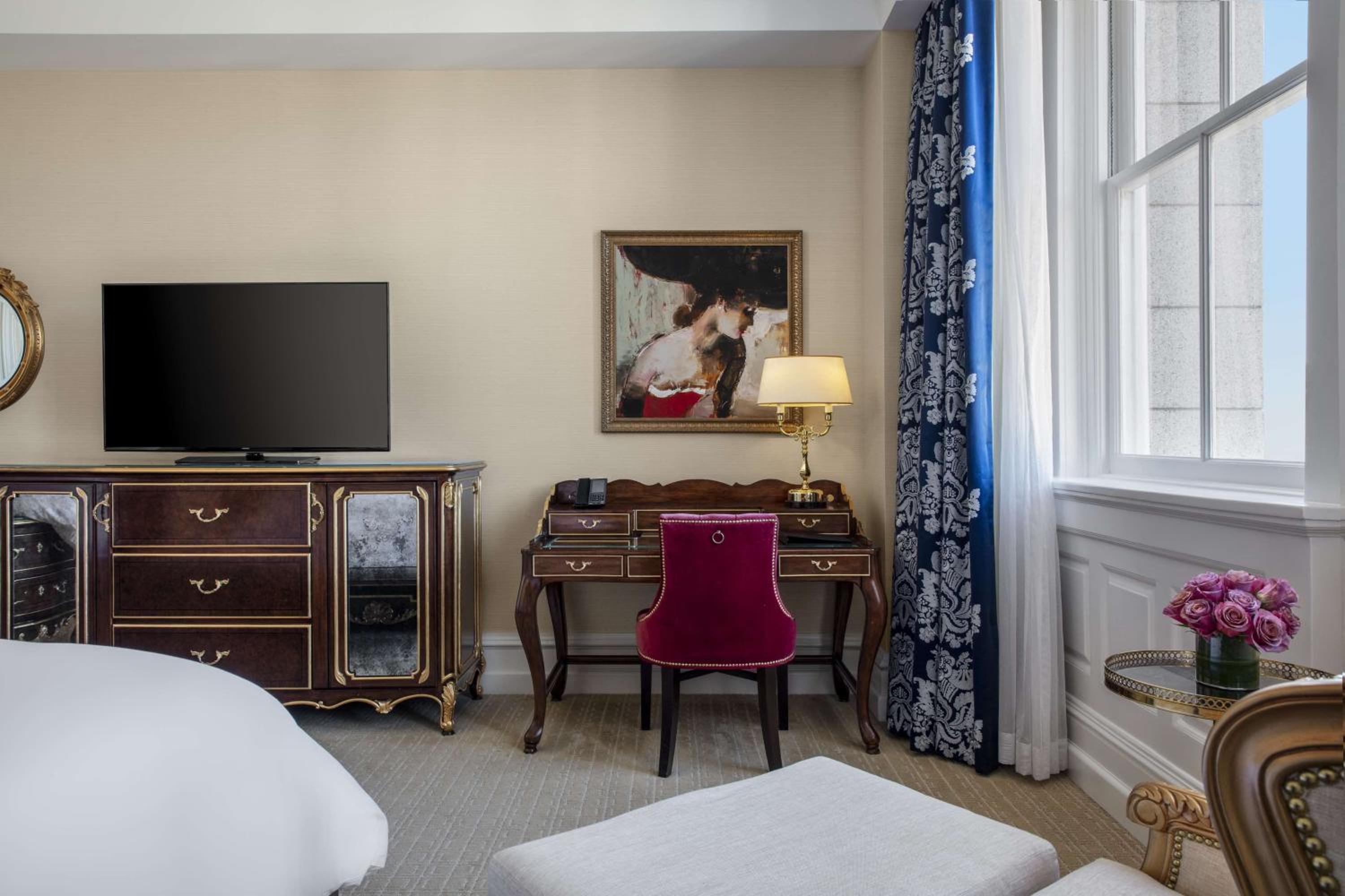 Premium King Room
