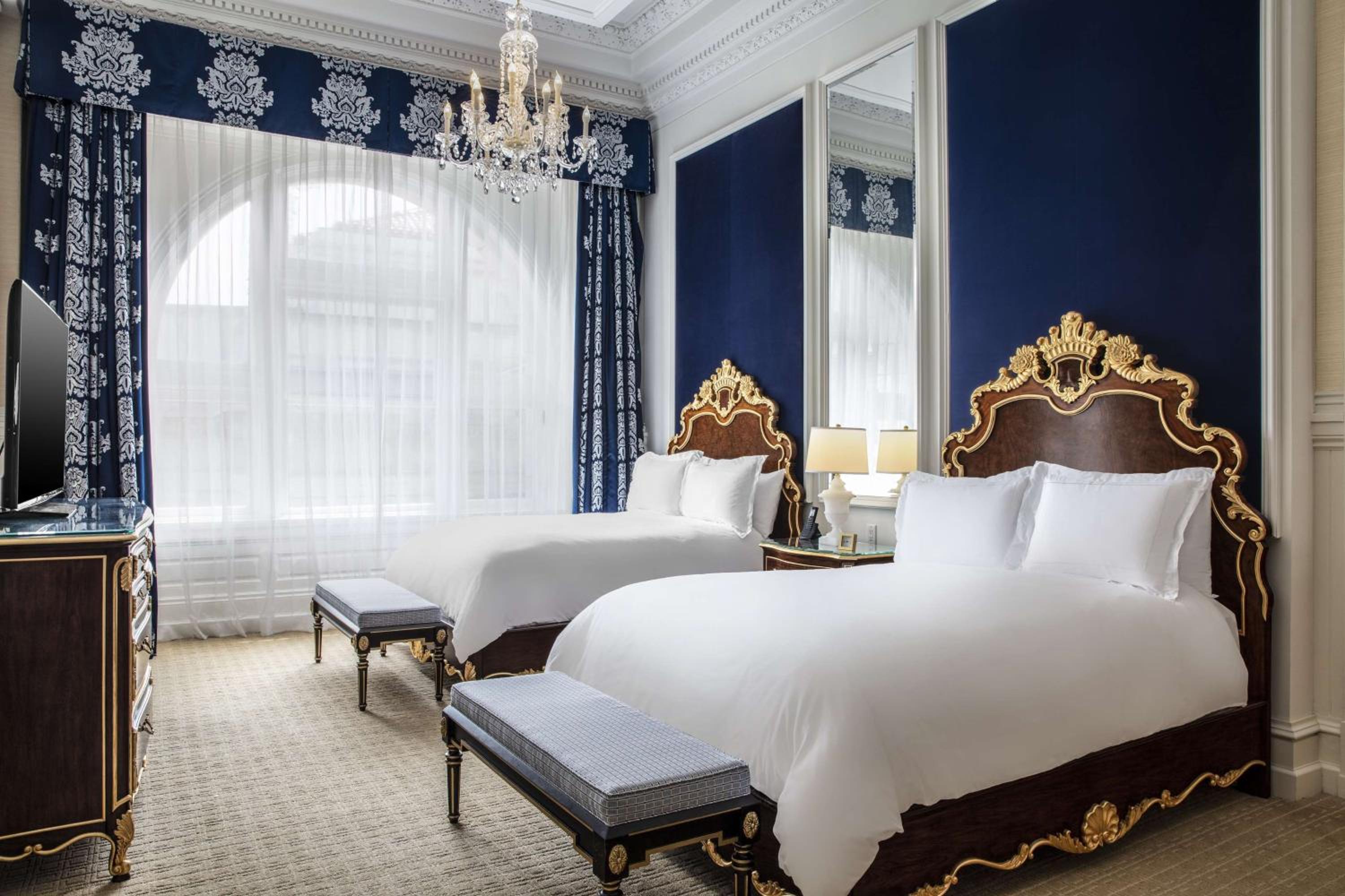 Deluxe Queen Room with Two Queen Beds