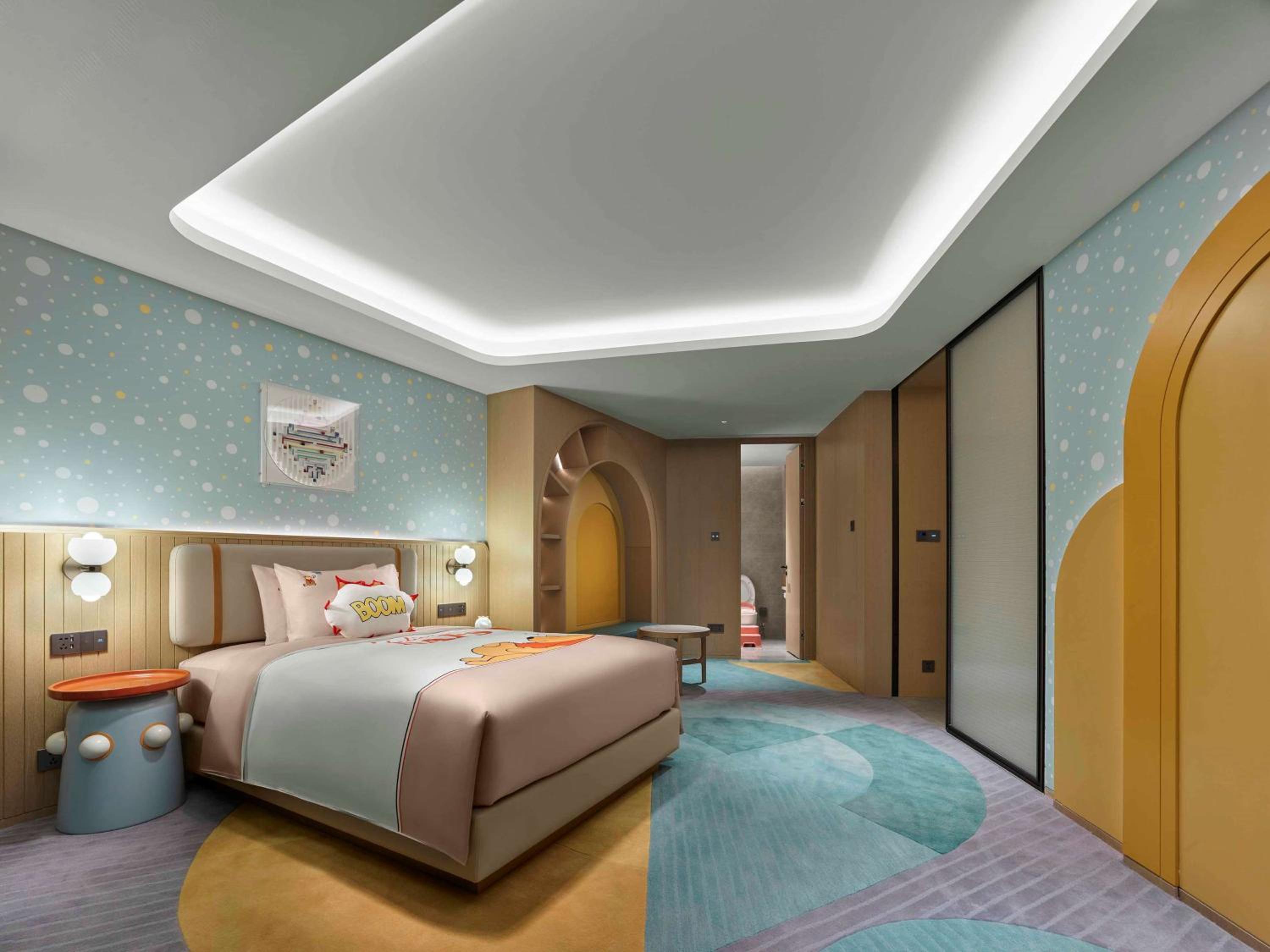 Deluxe Family King Room - Photo 4