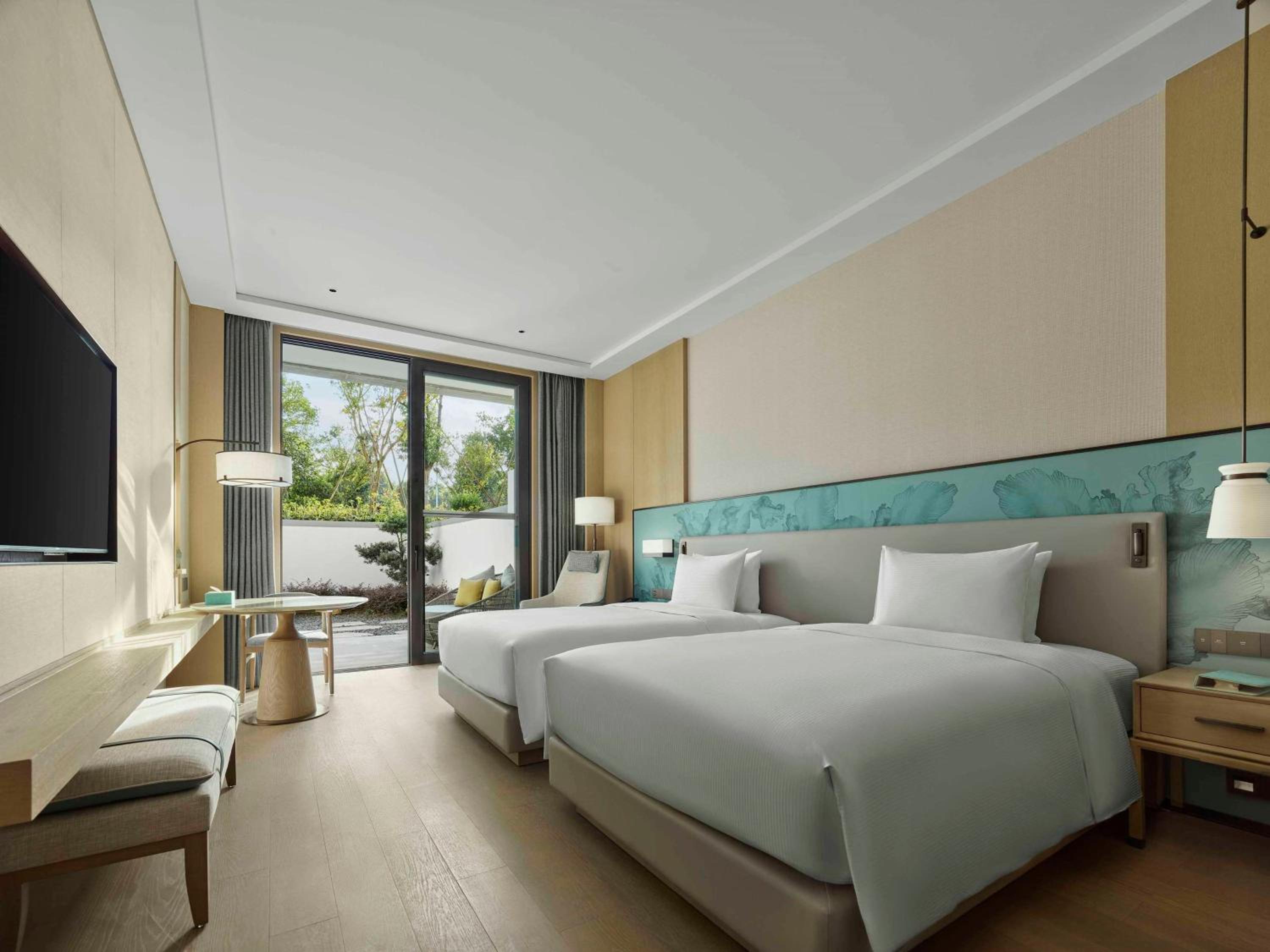 Deluxe Twin Room with Garden - Photo 1