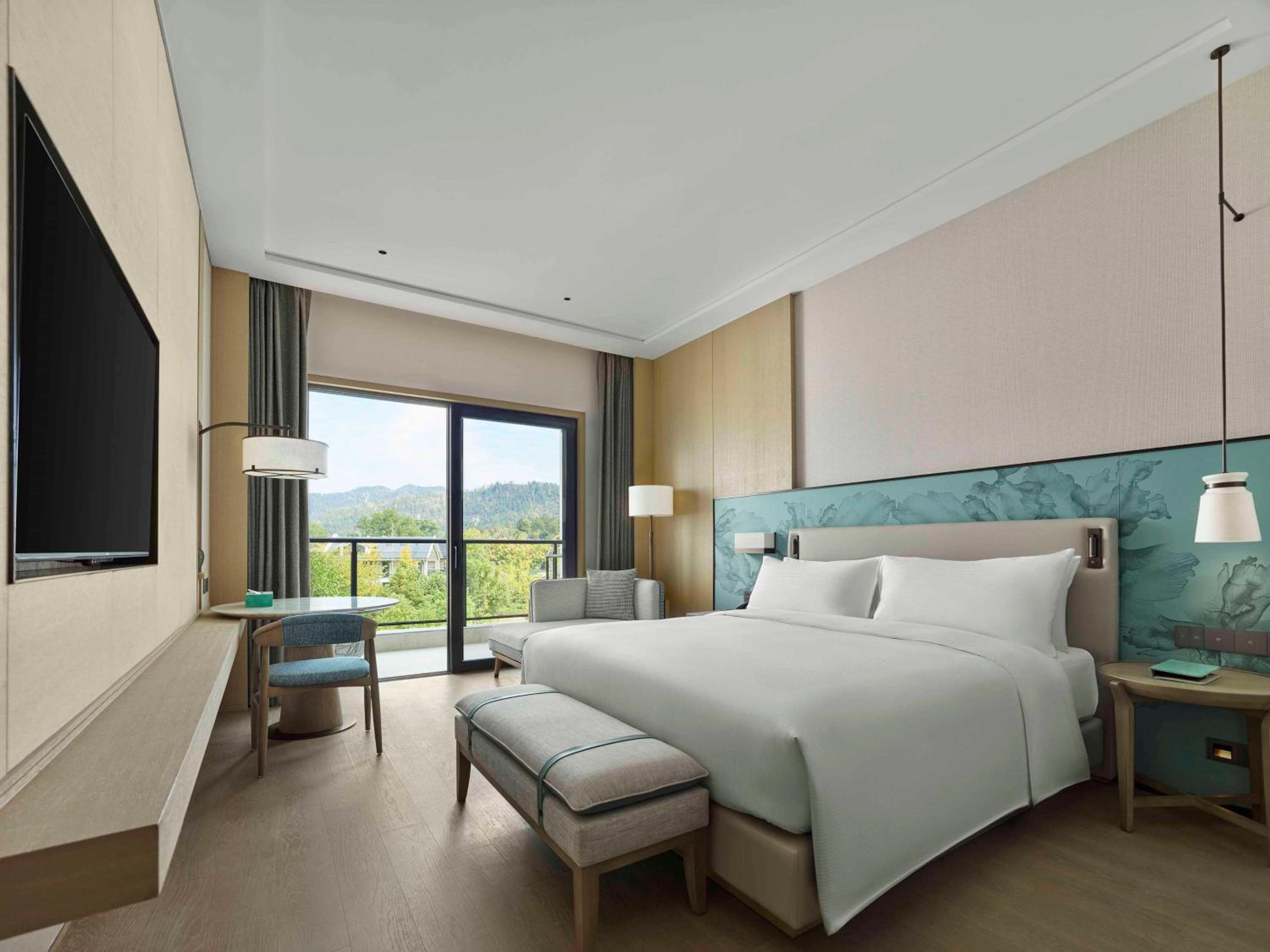 King Guest Room - Photo 1
