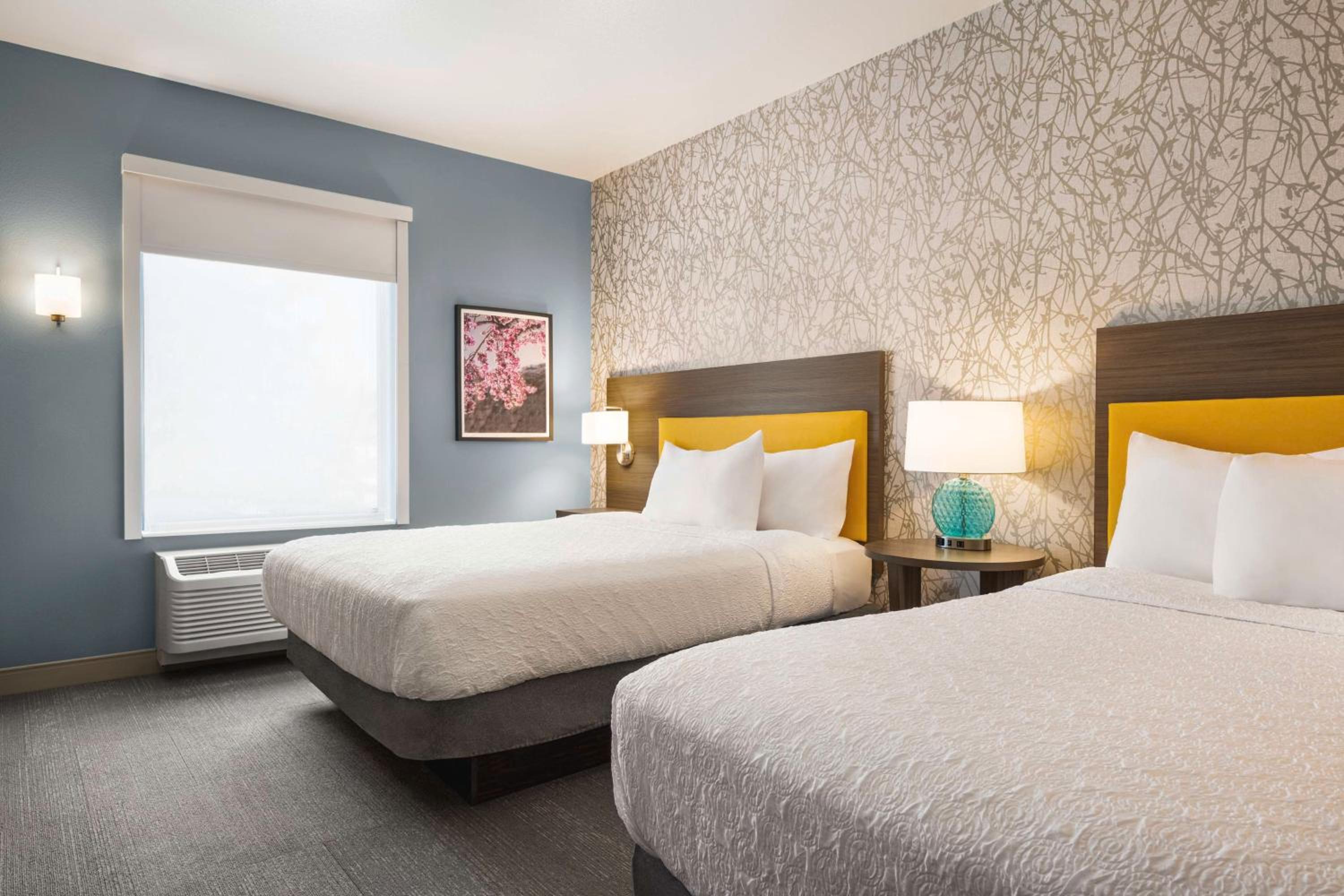 Studio Suite with Two Queen Beds - Photo 1