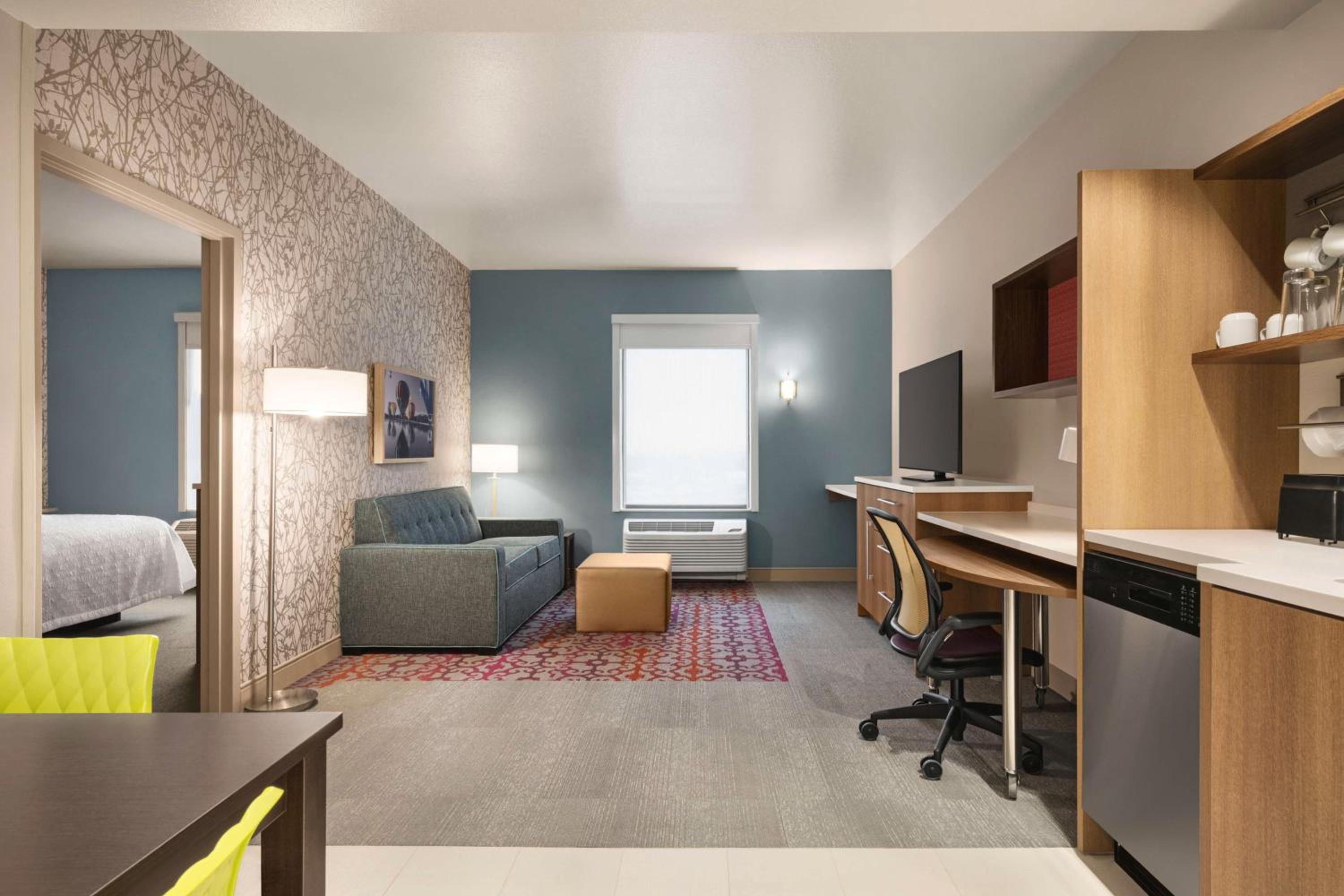 One-Bedroom King Suite - Photo 1
