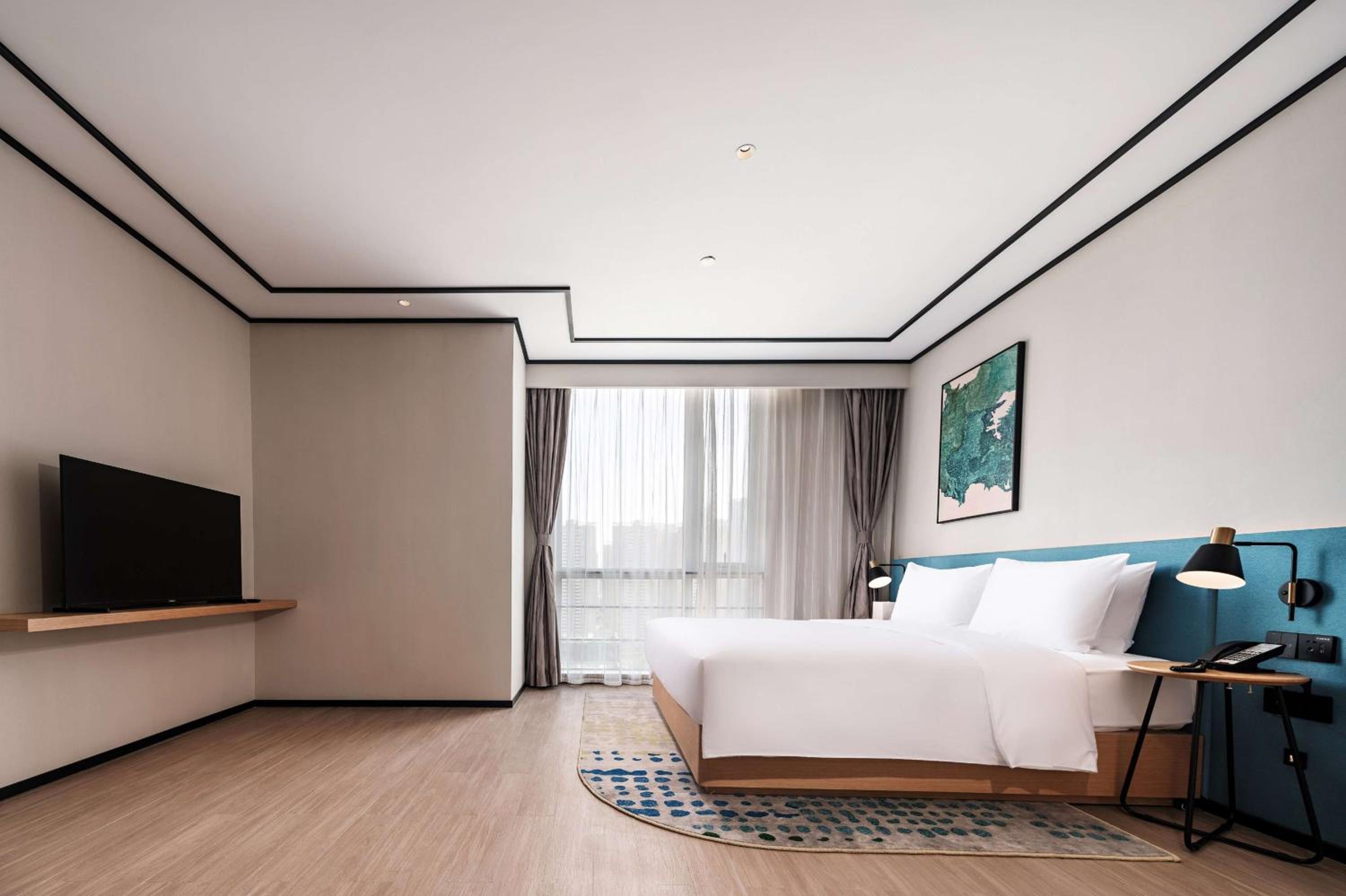King Suite - Photo 2