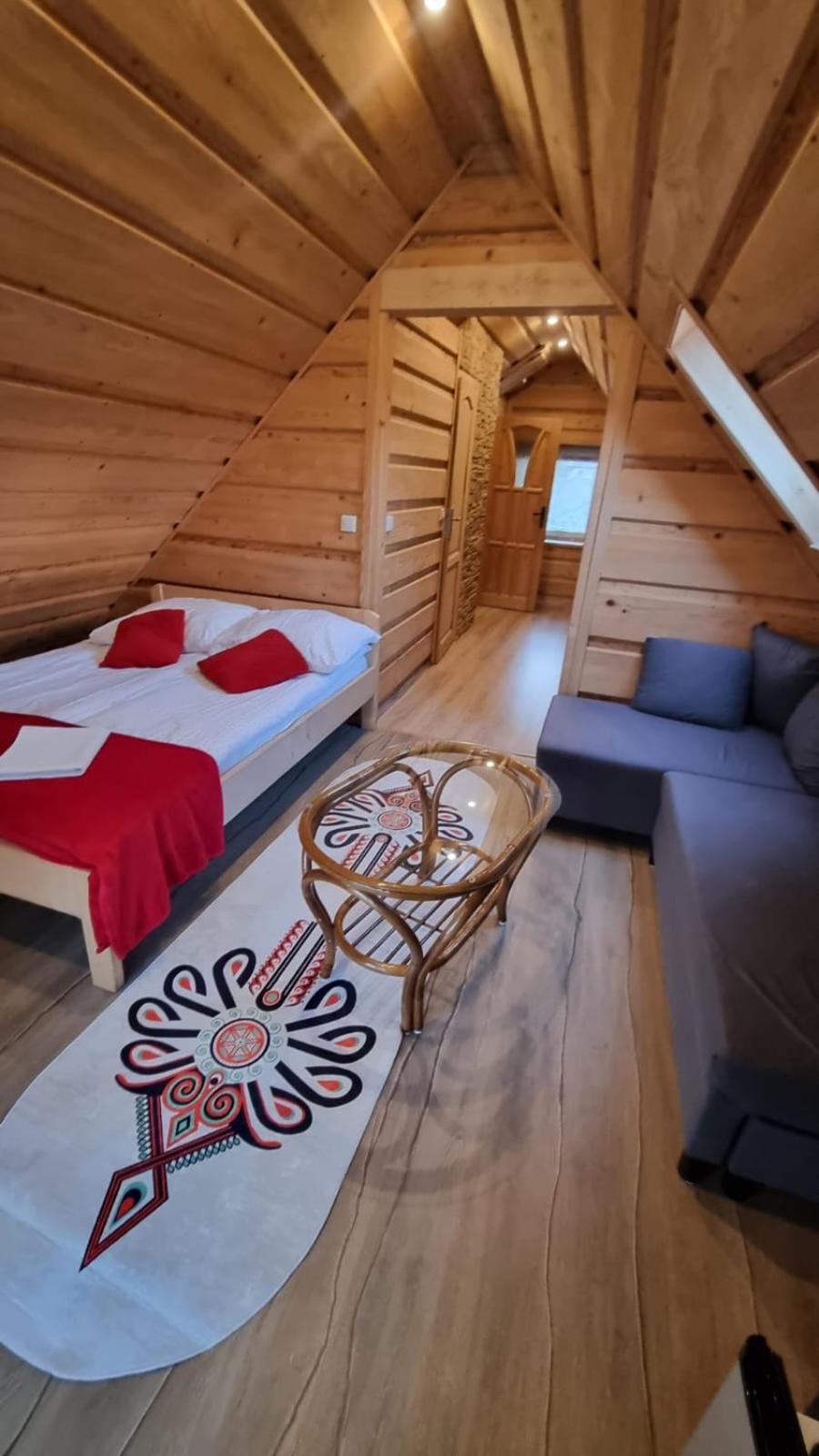 Quadruple Room with Balcony photo 2