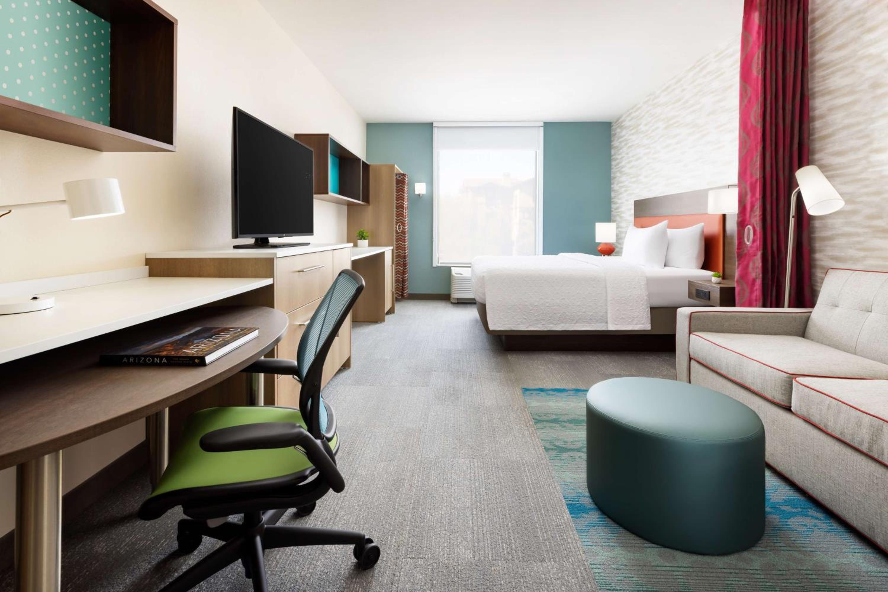 King Studio Suite - Photo 8