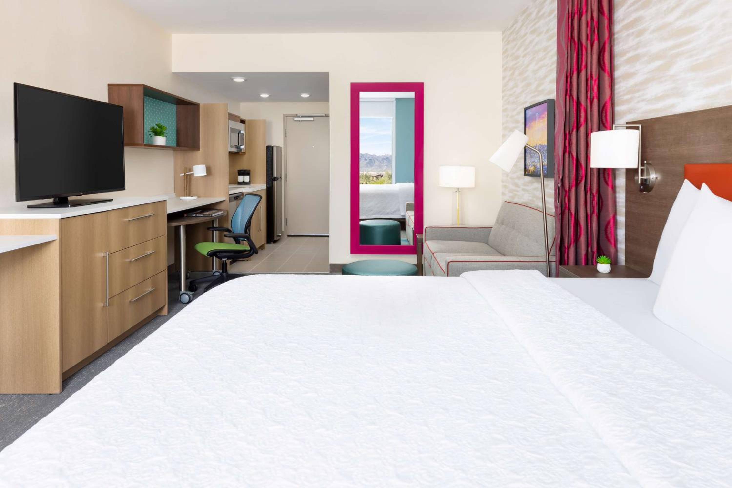 King Studio Suite - Photo 2
