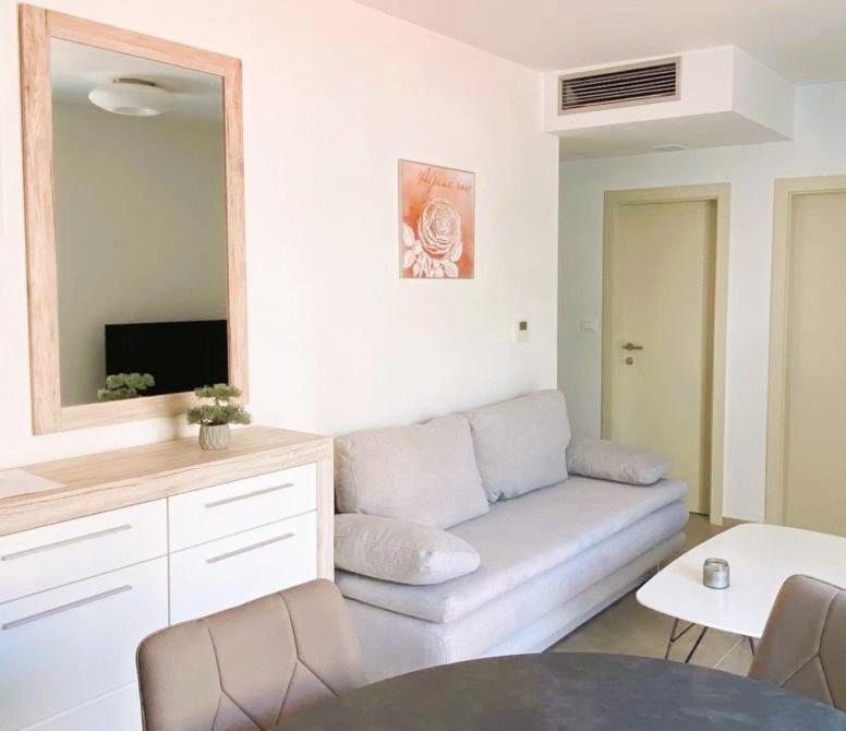 Two-Bedroom Apartment with Balcony and Sea View photo 1