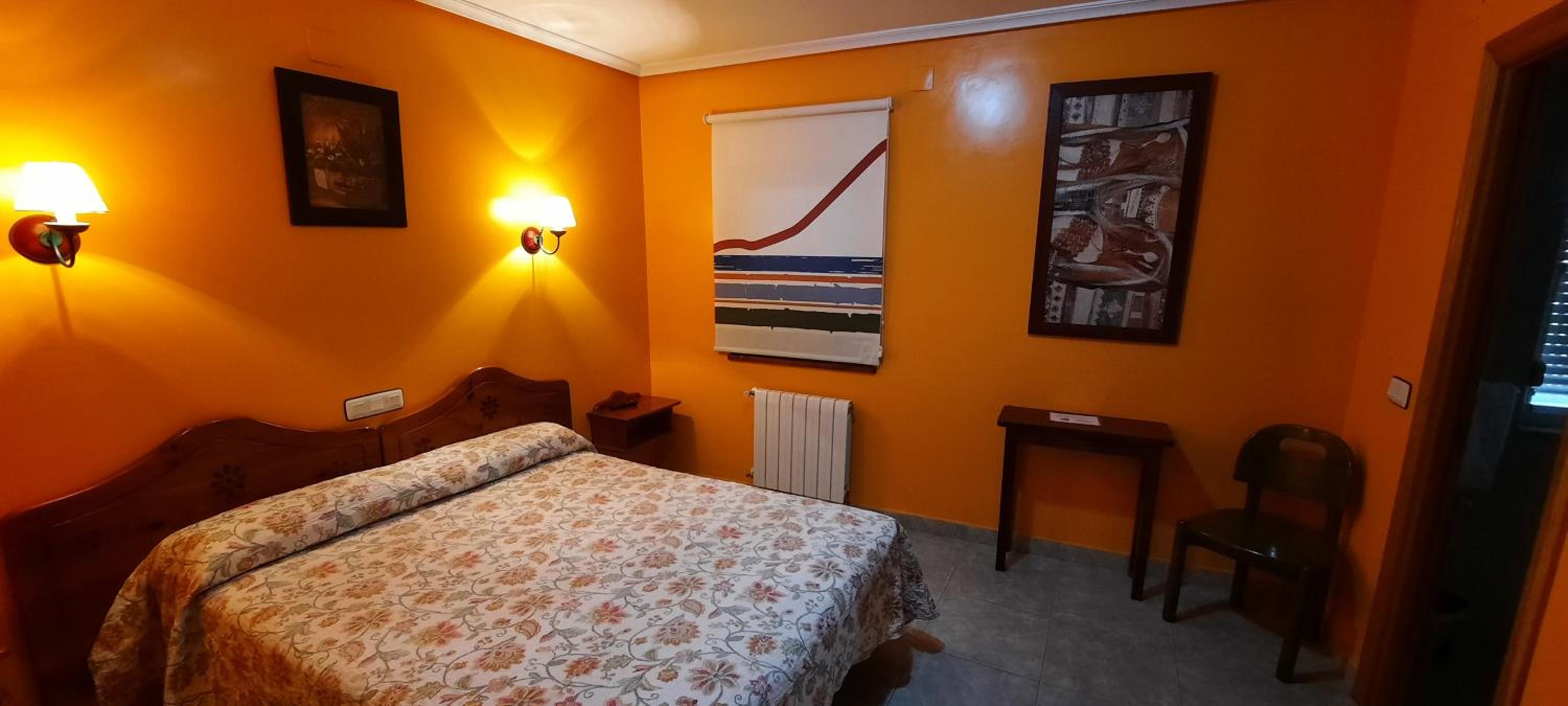 Habitación Estándar con Cama Queen