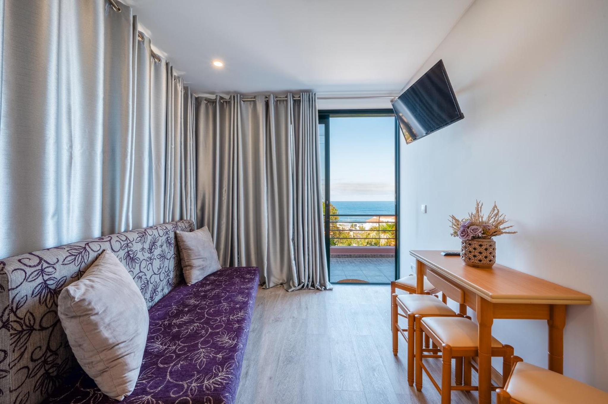 Apartment with Sea View