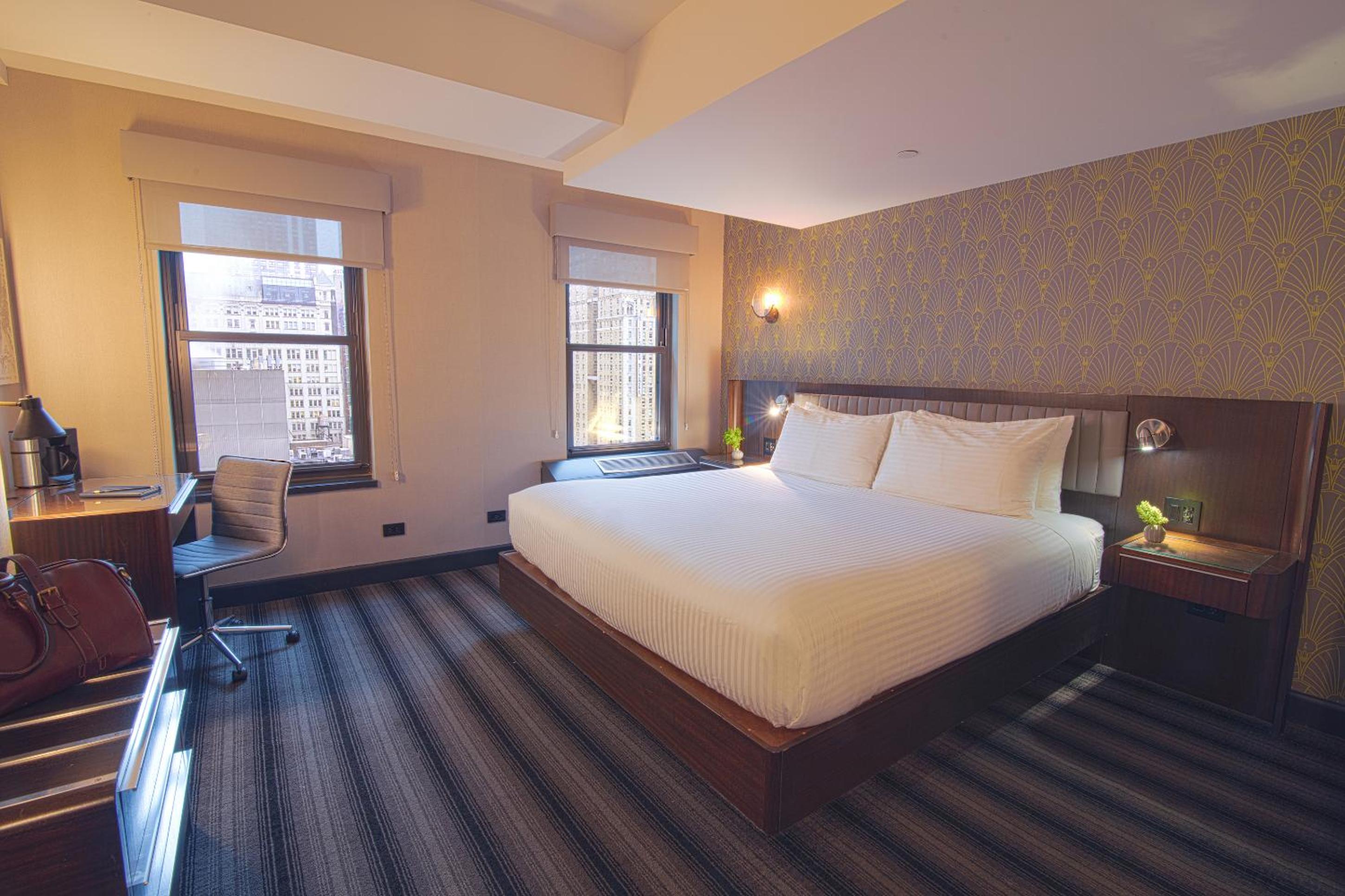 Signature 1 King Bed