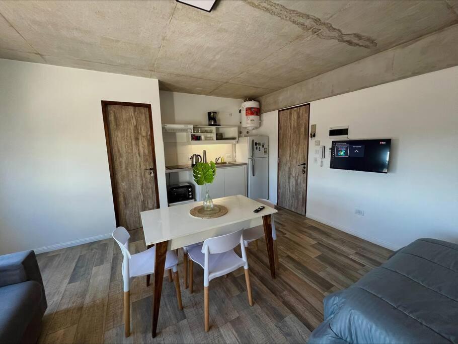 One-Bedroom Apartment photo 3