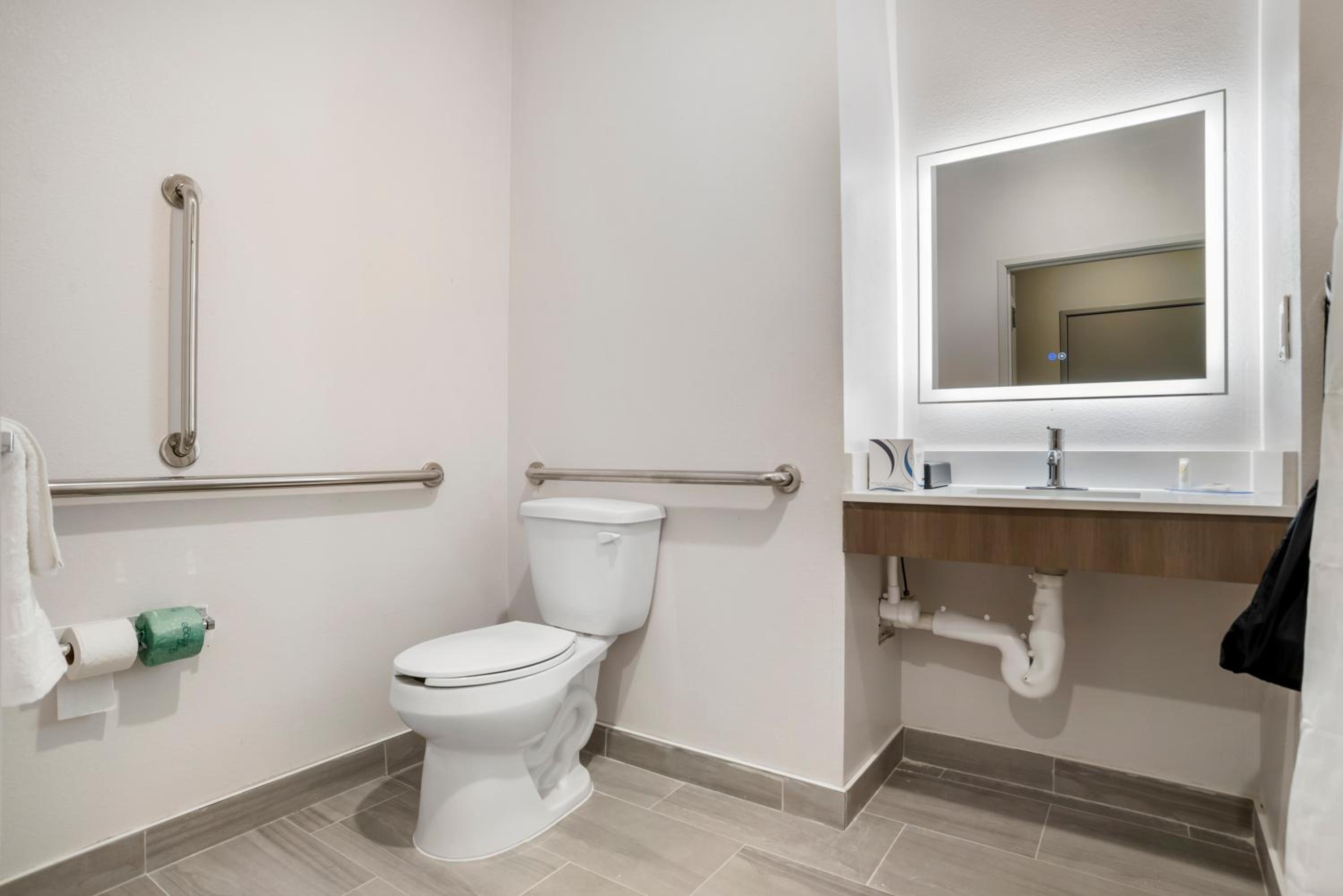 One Room Suite - Non Smoking - Photo 4