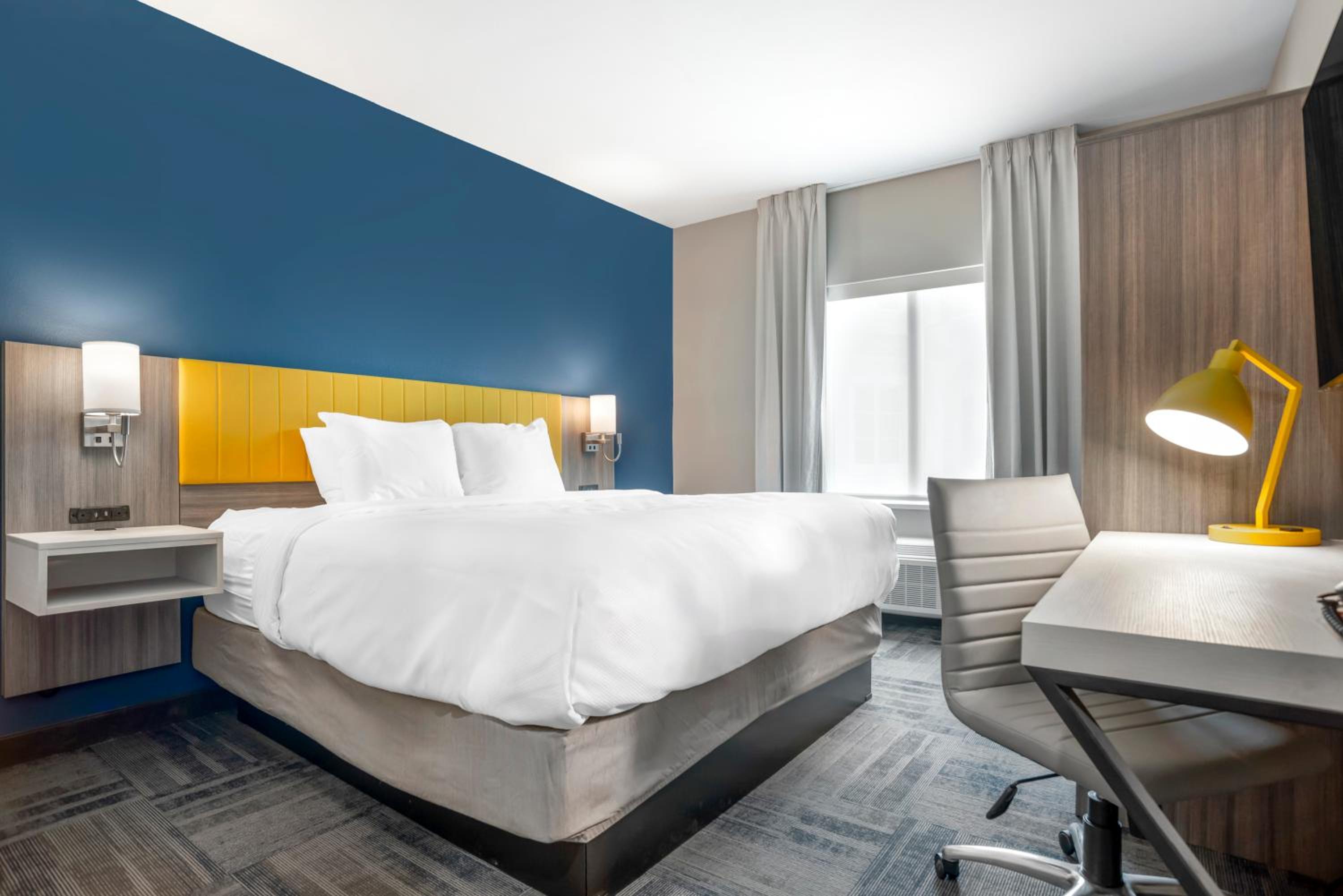 One Room Suite - Non Smoking - Photo 1
