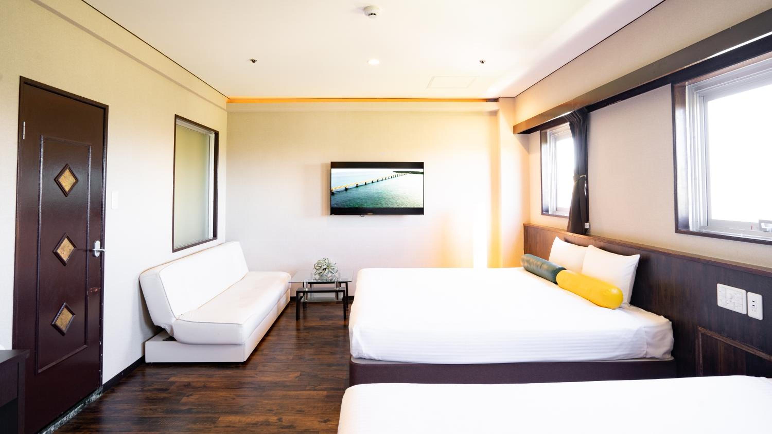 Standard Twin Room - Non Smoking photo 2